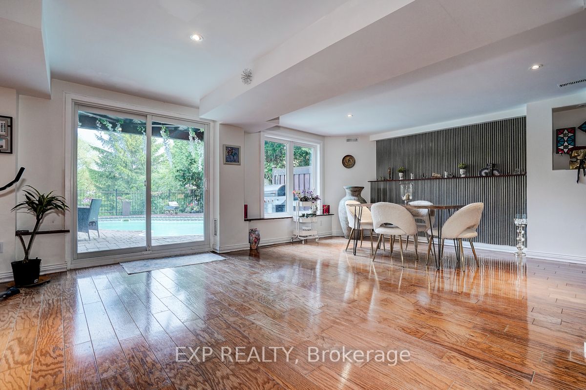 446 Silken Laumann Drive Property Photo 28