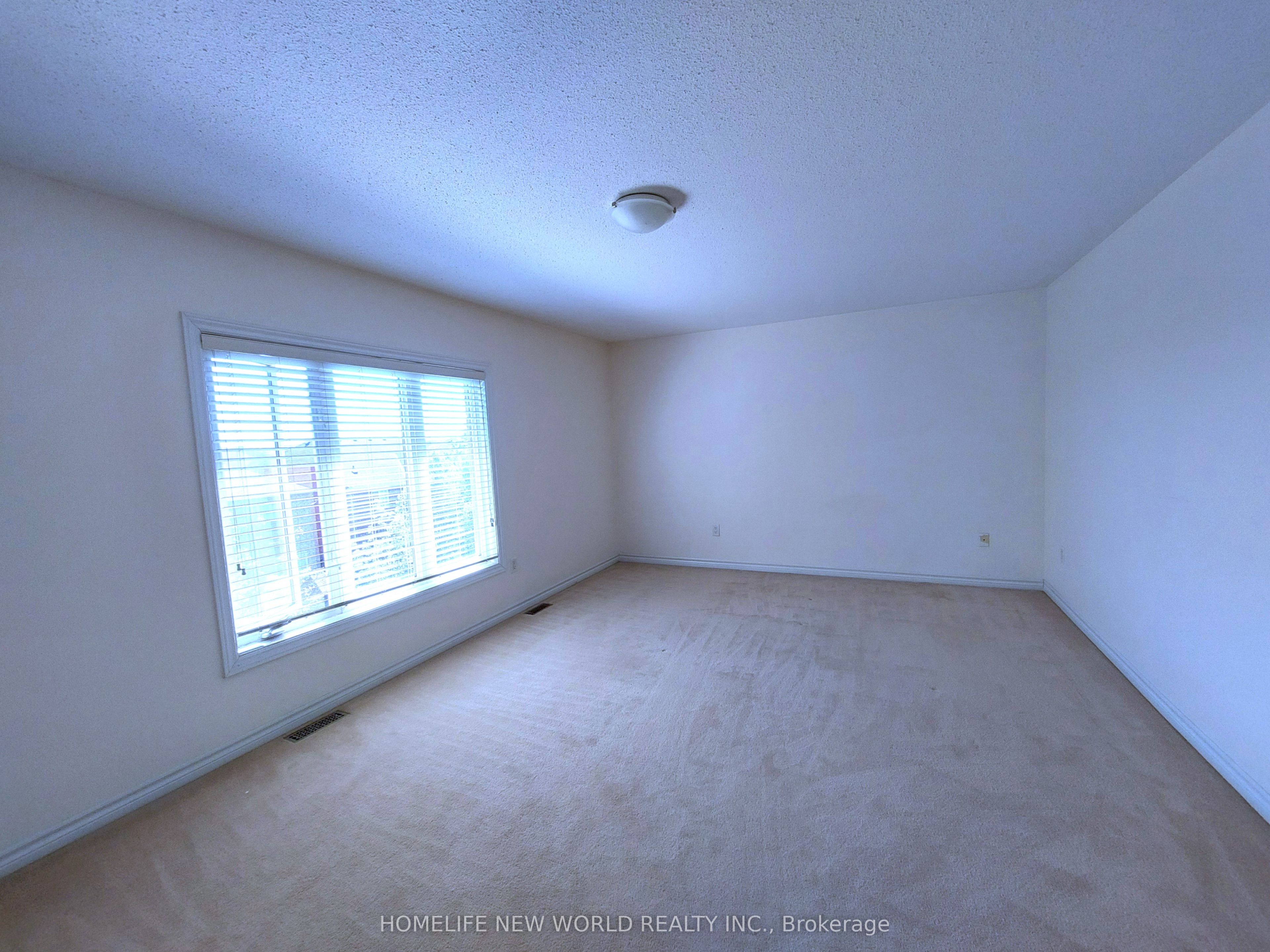 223 Bilbrough St Property Photo 9