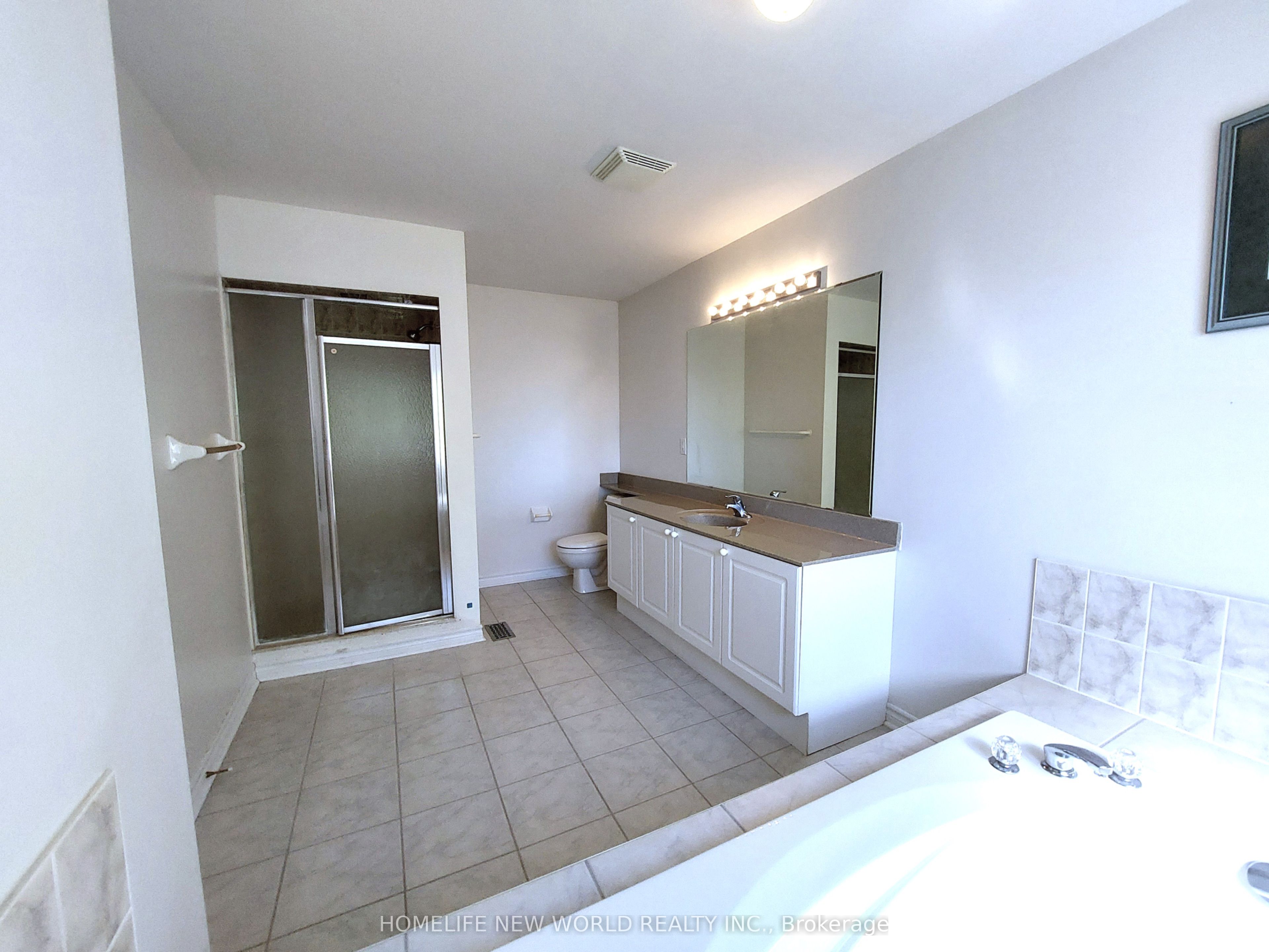 223 Bilbrough St Property Photo 11