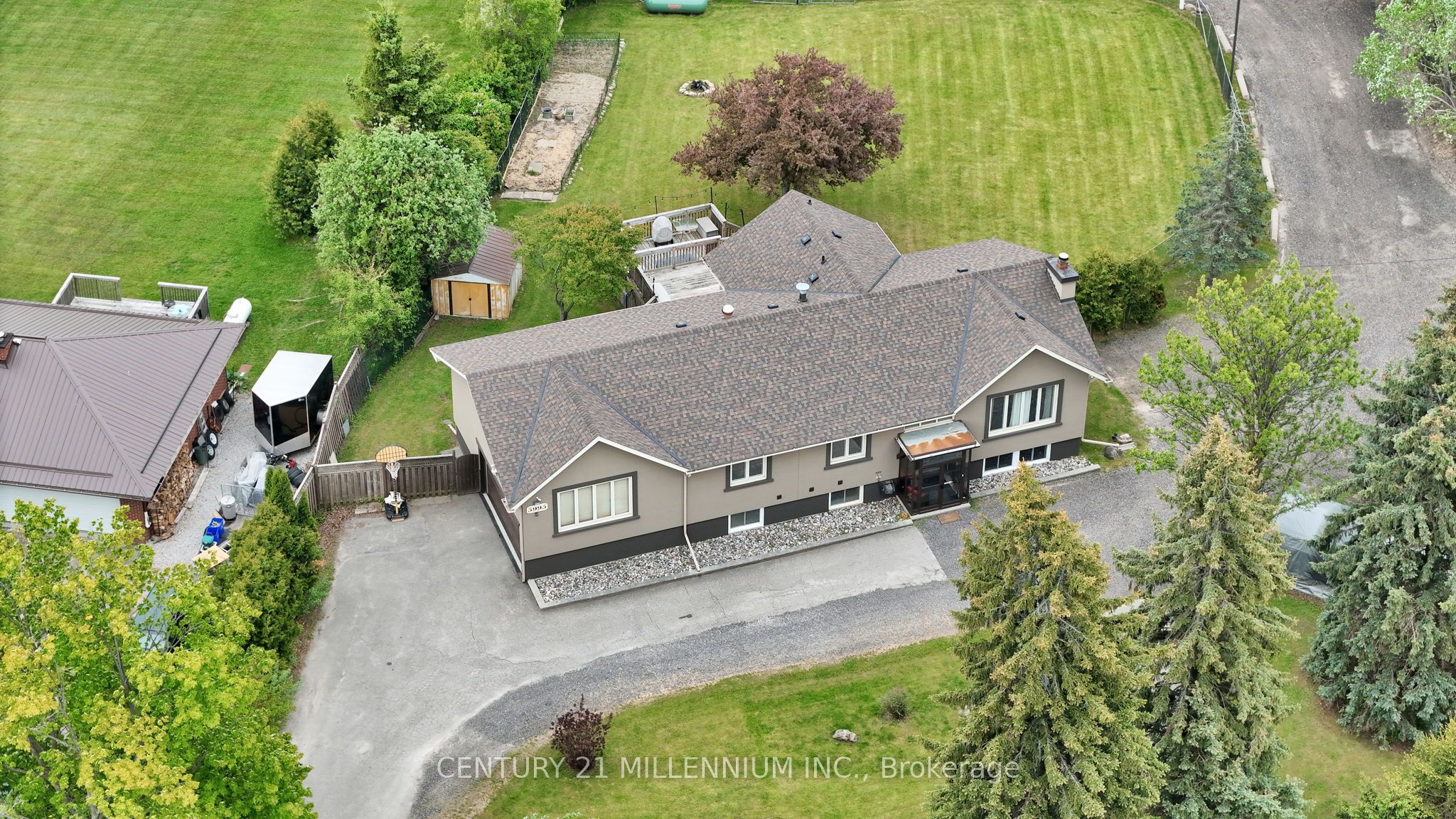 5995 17th Sideroad Property Photo 1