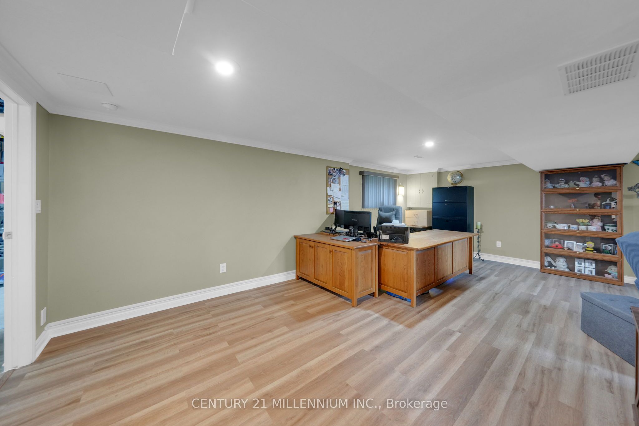 5995 17th Sideroad Property Photo 35