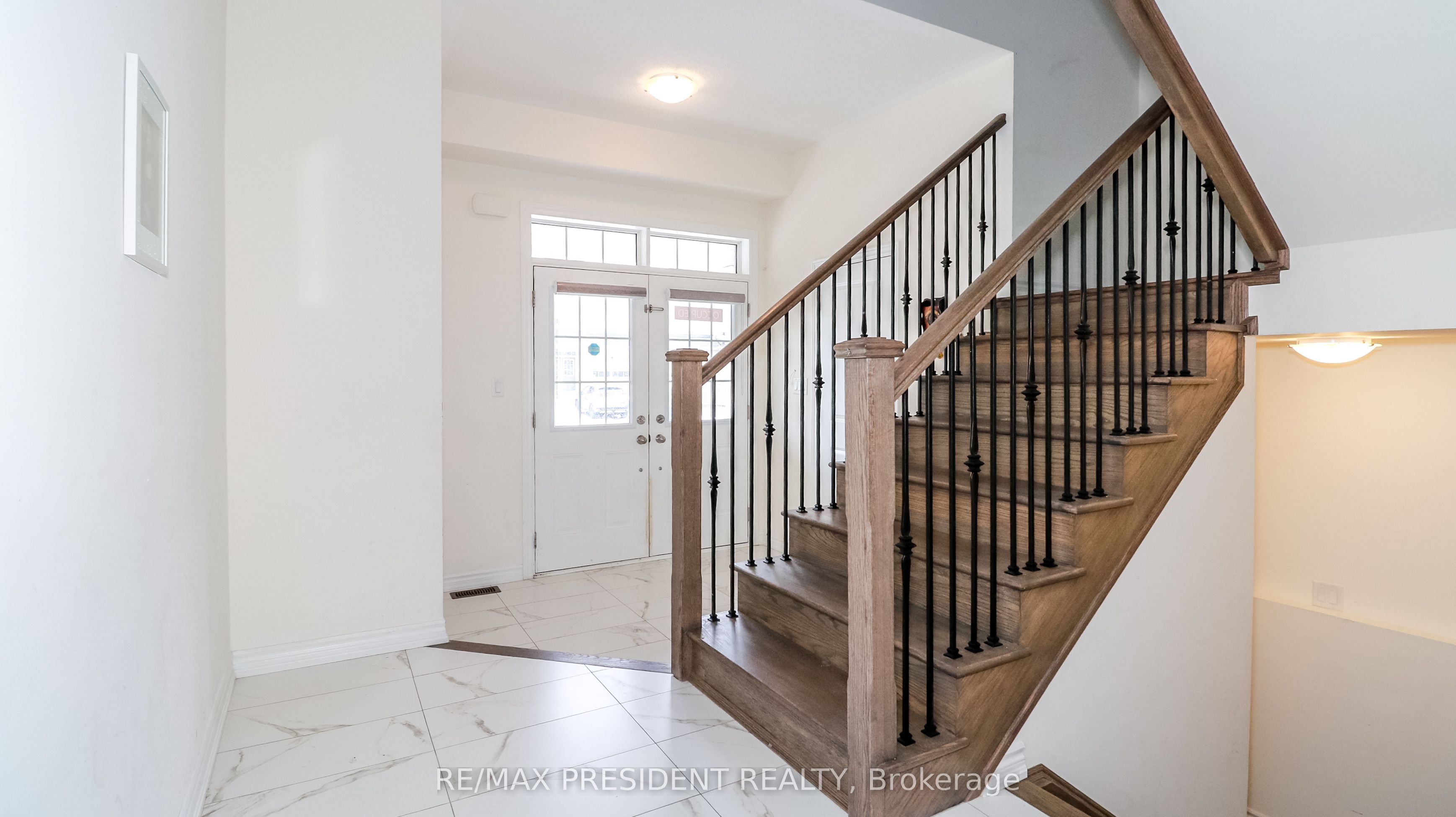 2214 Lozenby Street Property Photo 5