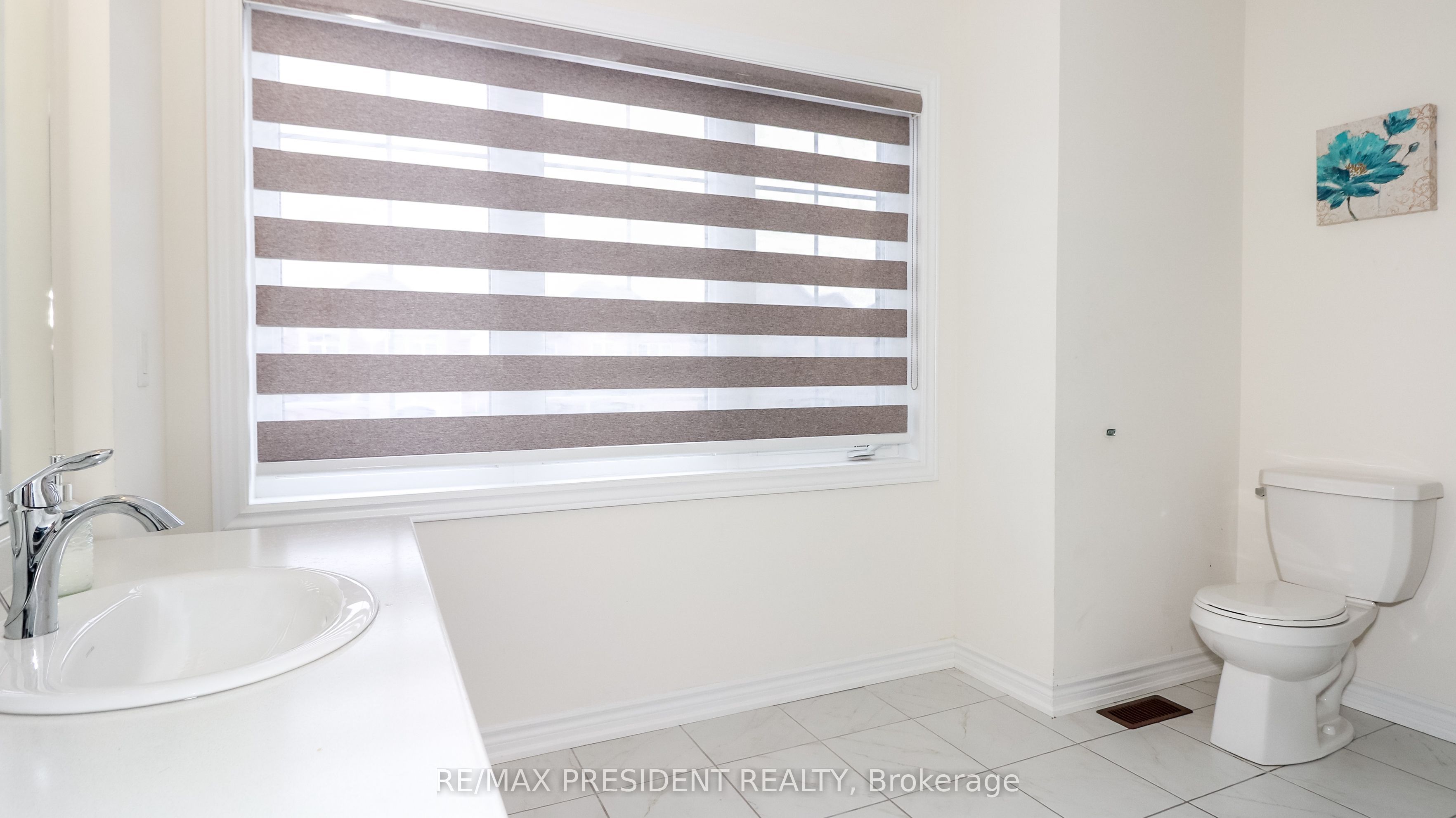 2214 Lozenby Street Property Photo 19