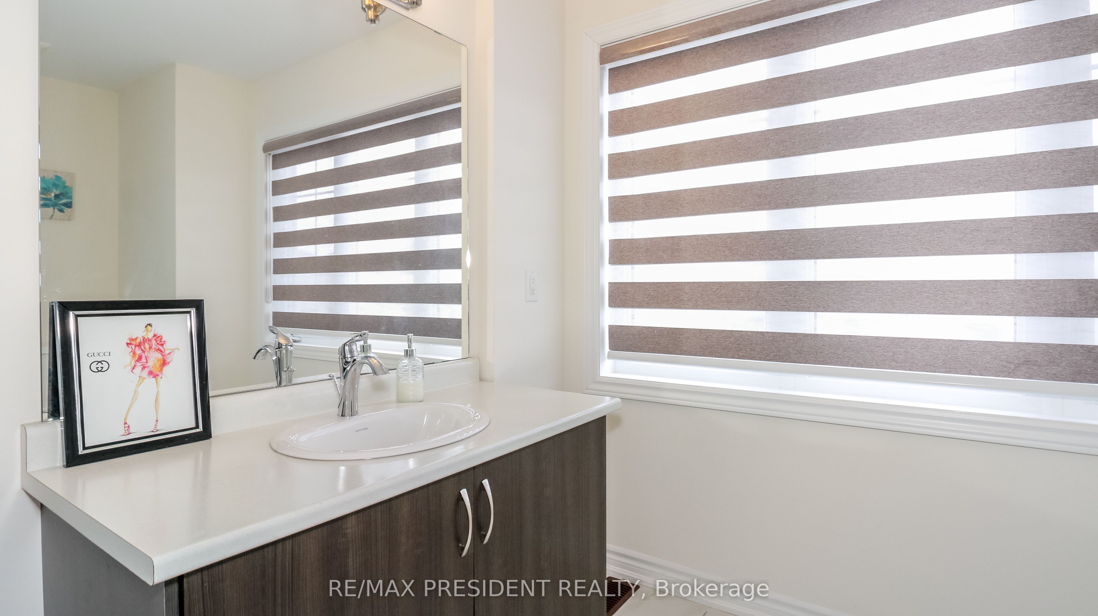 2214 Lozenby Street Property Photo 22