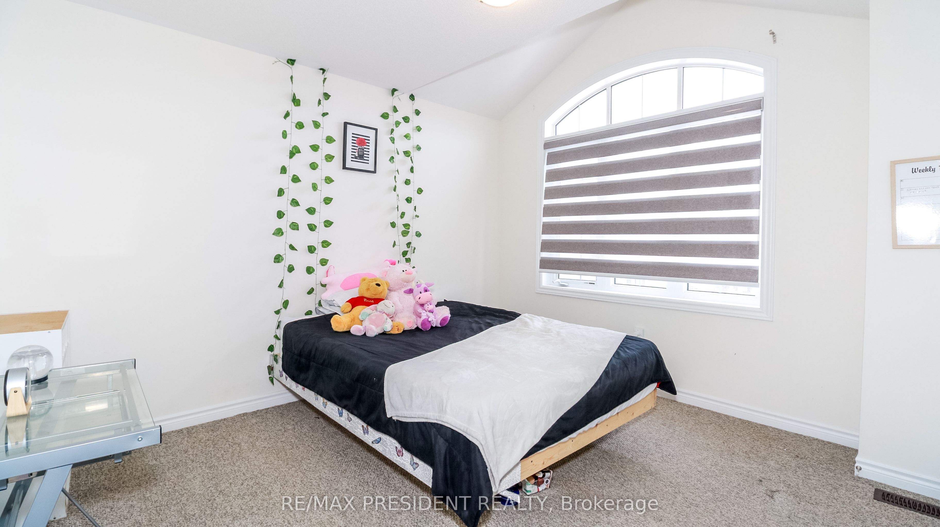 2214 Lozenby Street Property Photo 23
