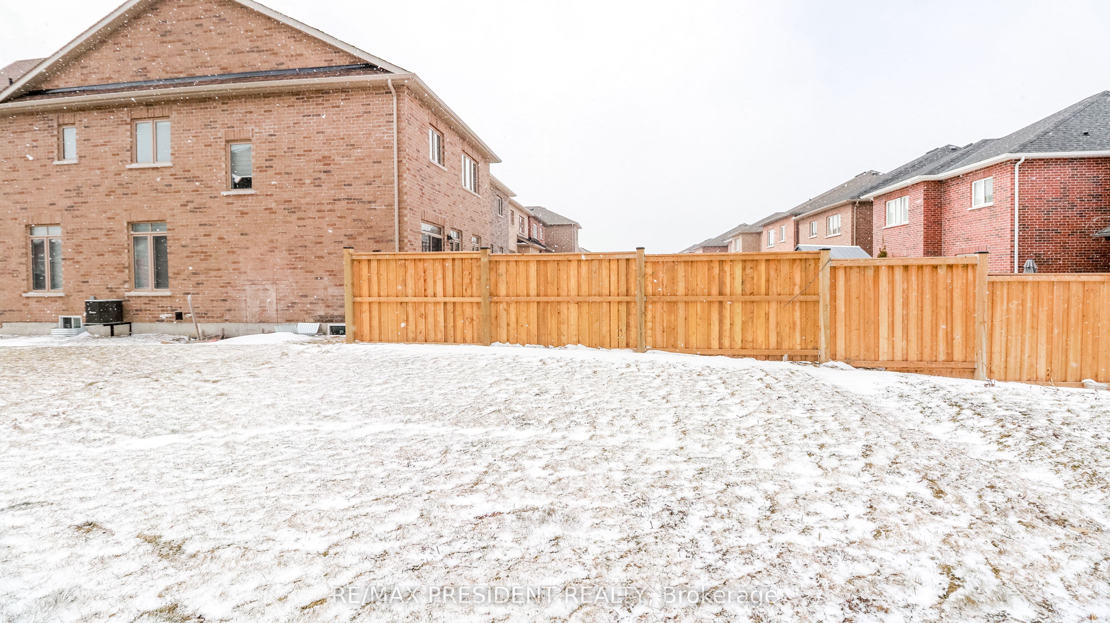 2214 Lozenby Street Property Photo 39
