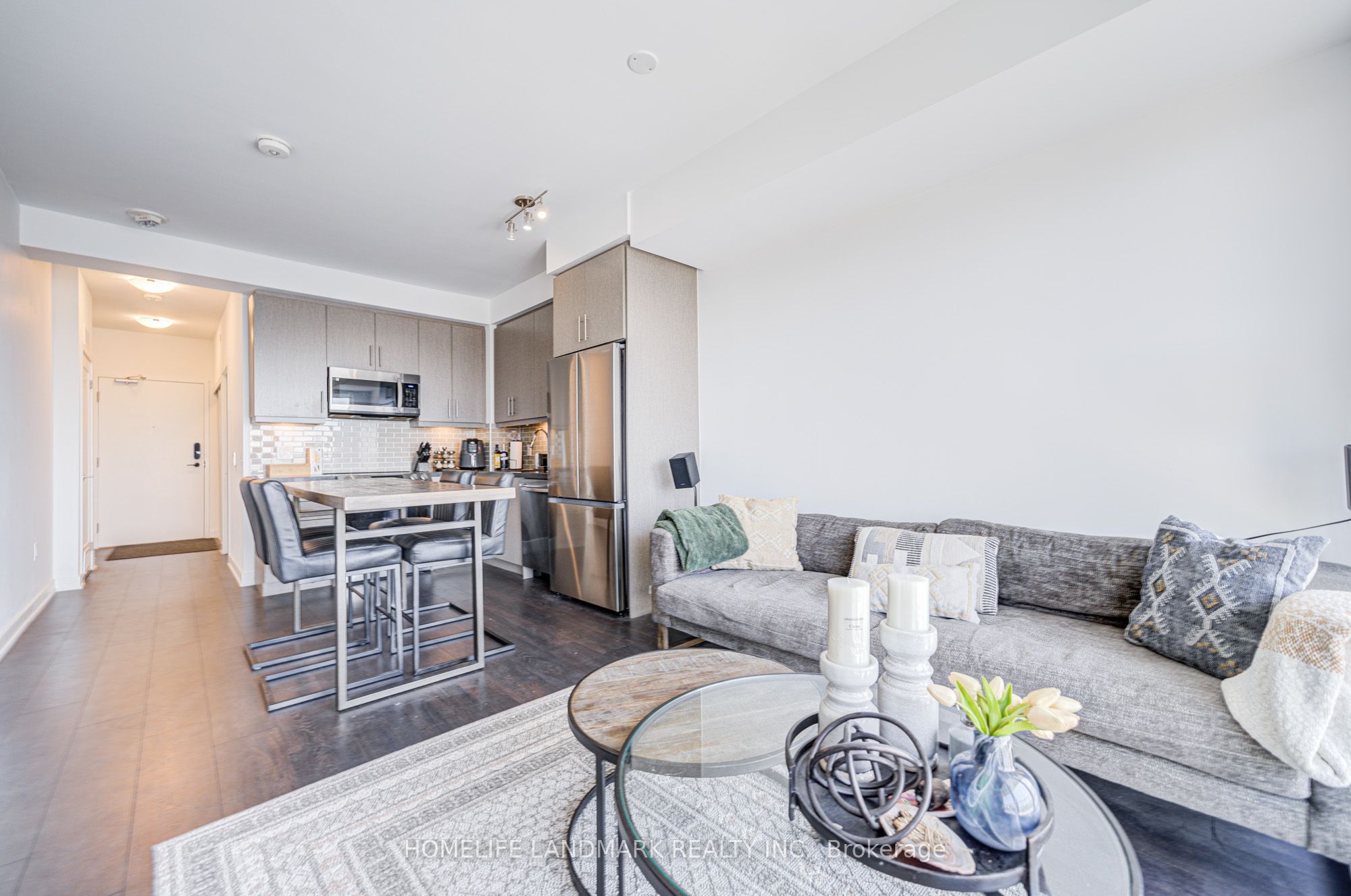 #2709 - 105 Oneida Crescent Property Photo 12