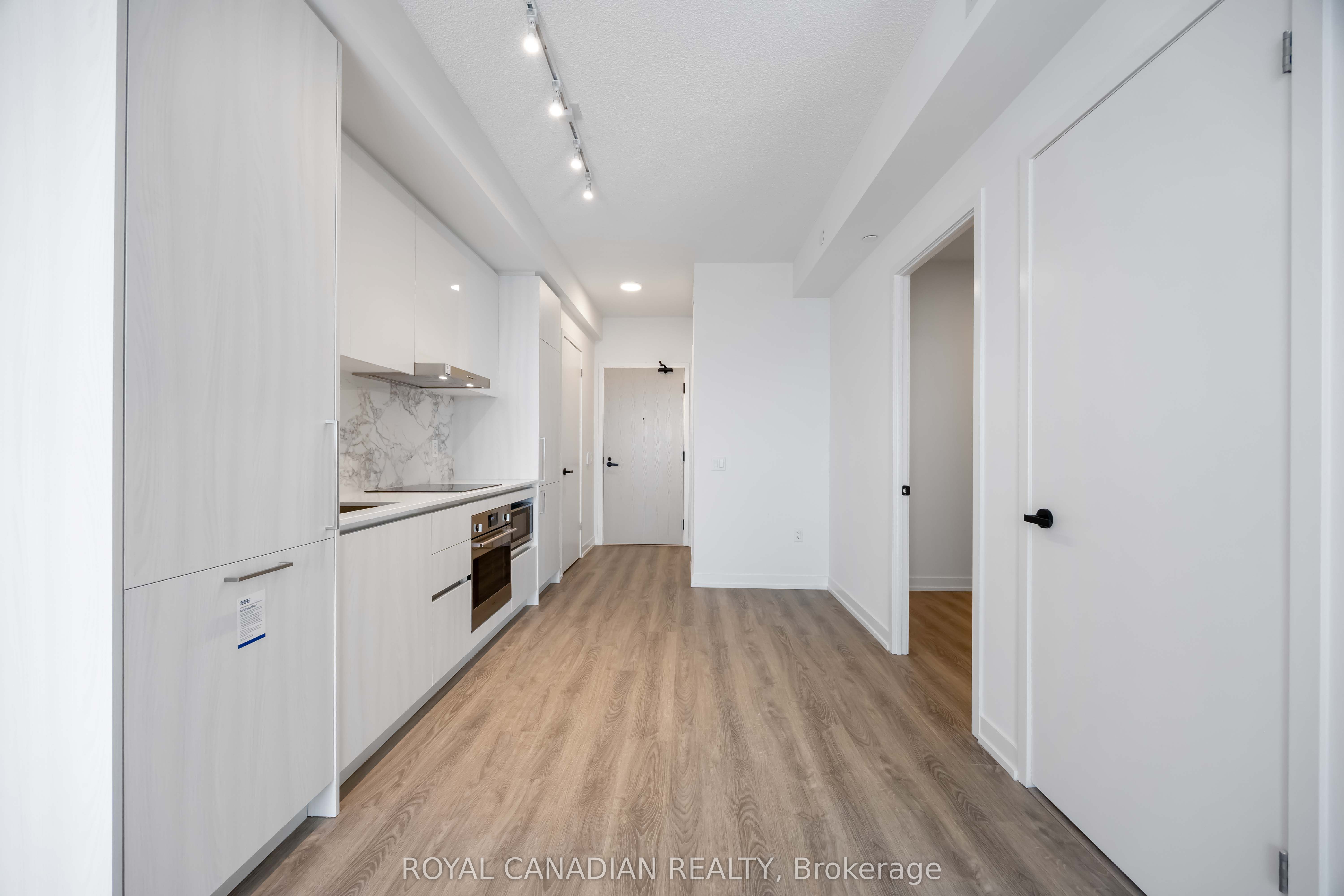 #5007 - 195 Commerce Street Property Photo 9