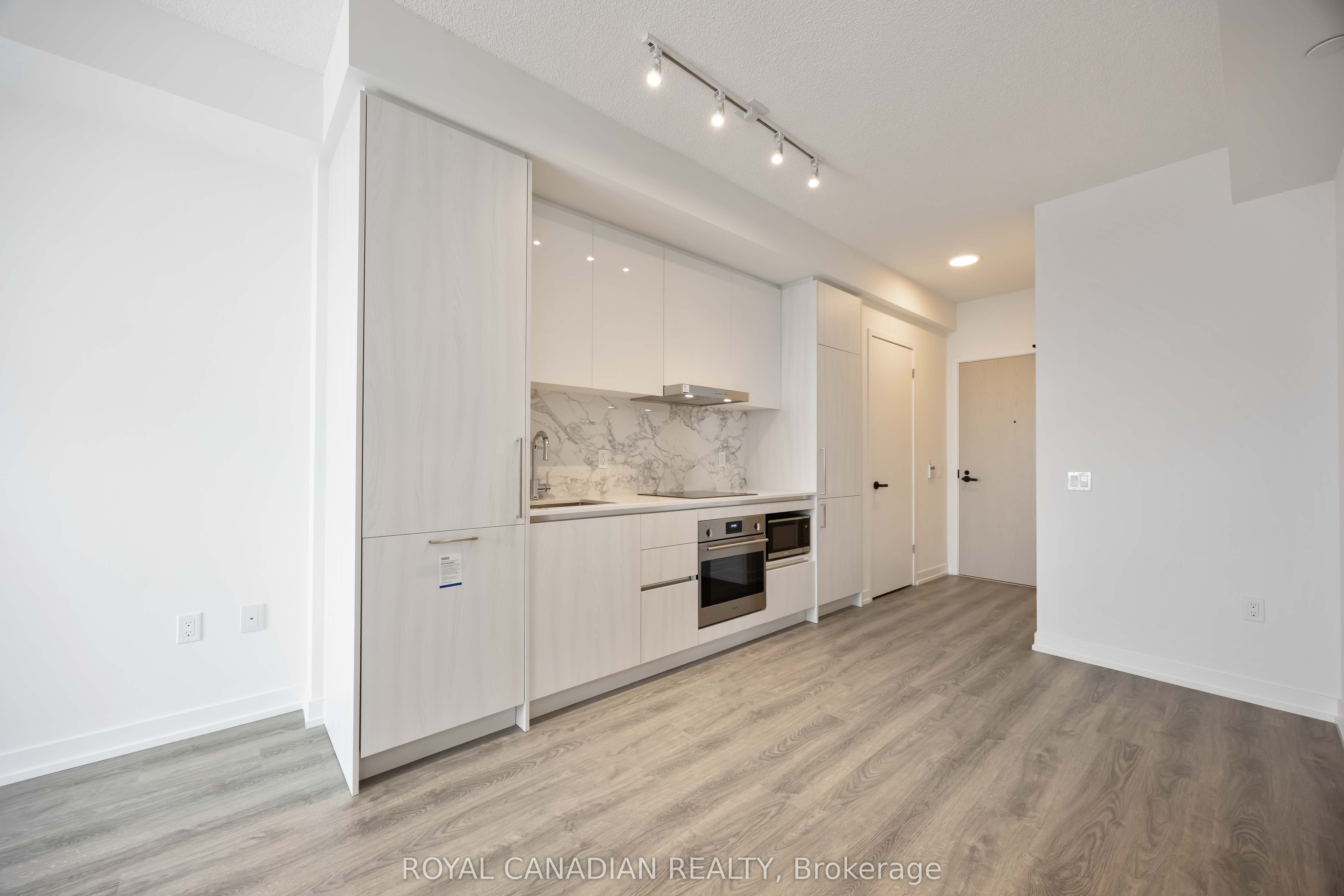 #5007 - 195 Commerce Street Property Photo 12