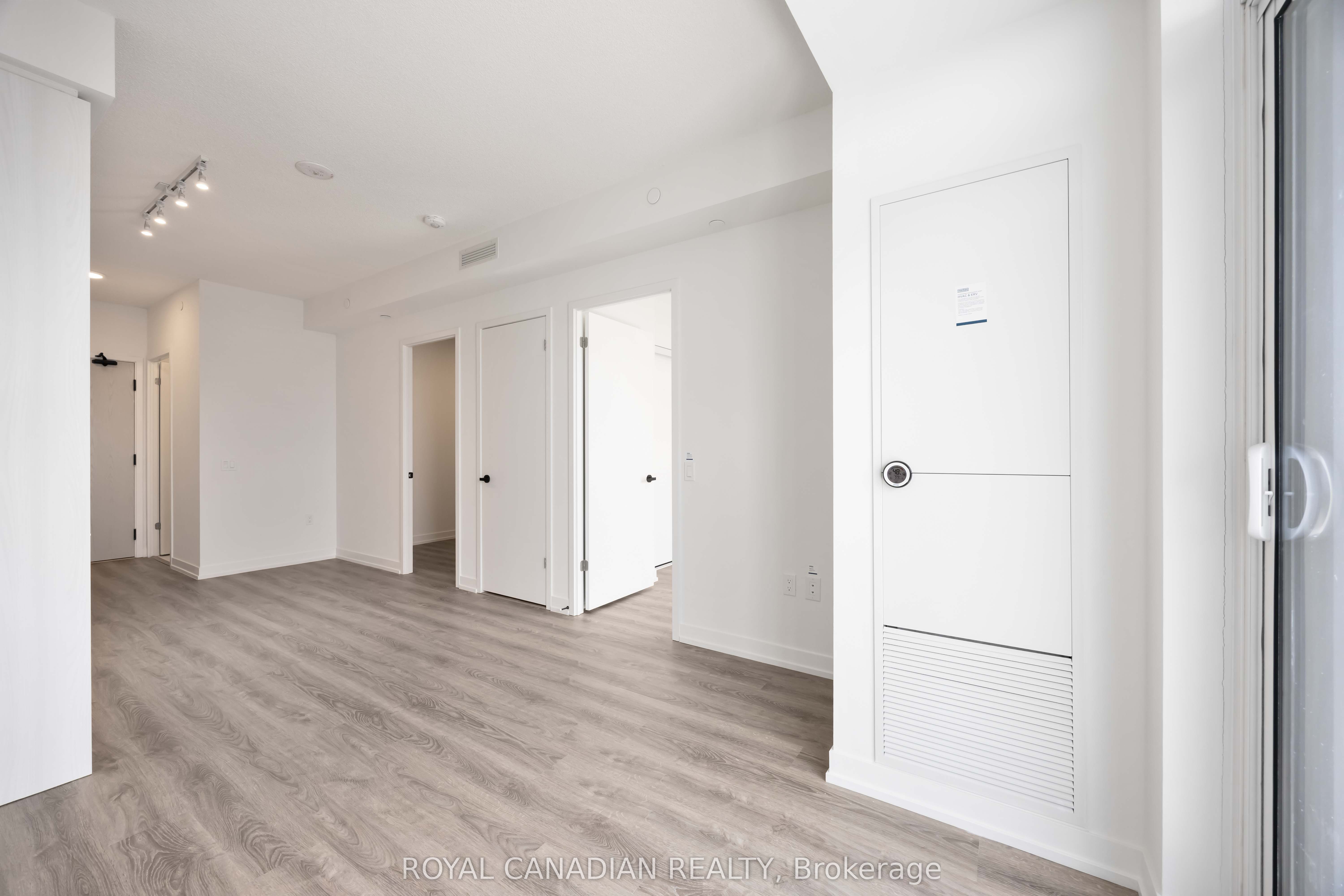 #5007 - 195 Commerce Street Property Photo 13