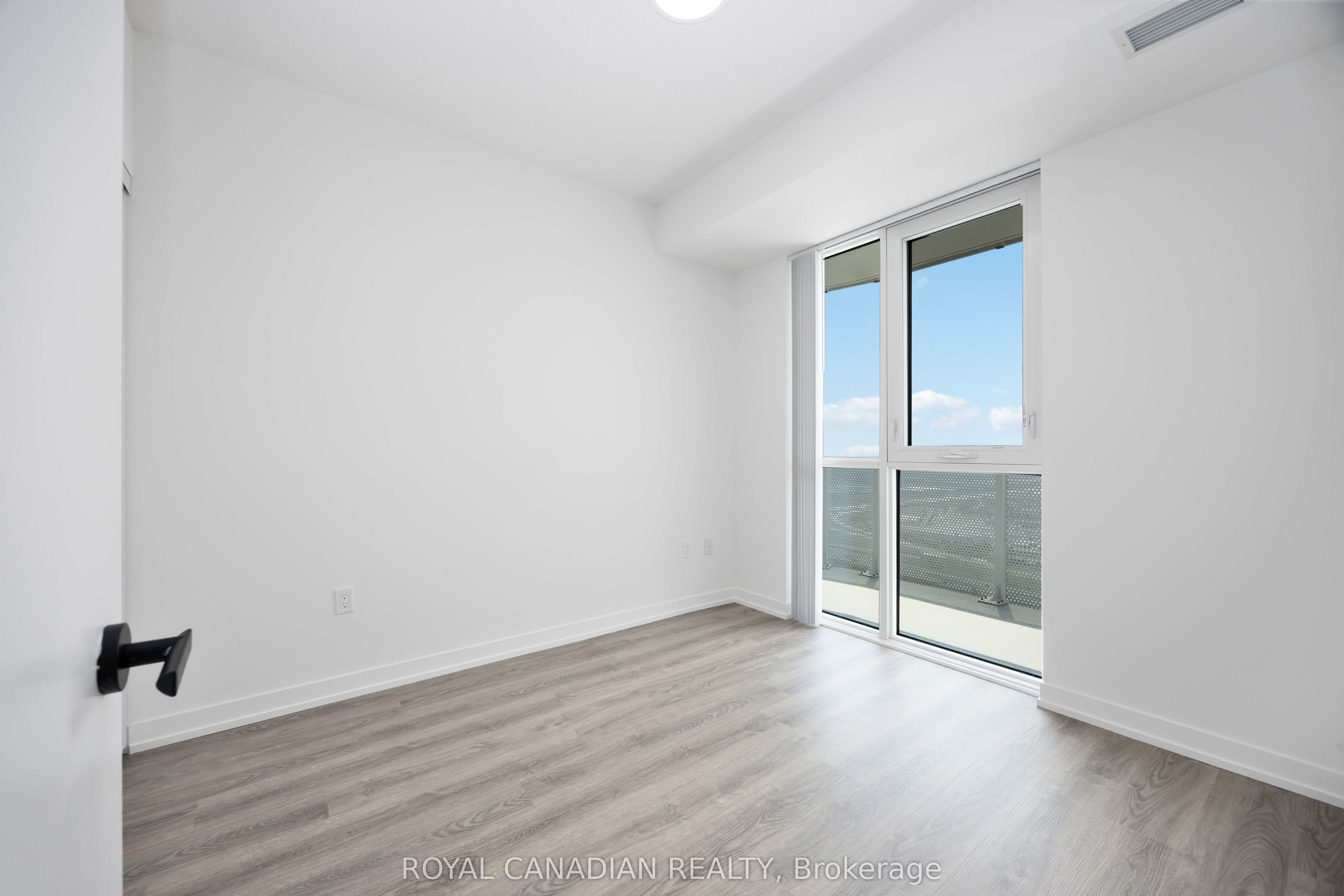 #5007 - 195 Commerce Street Property Photo 21