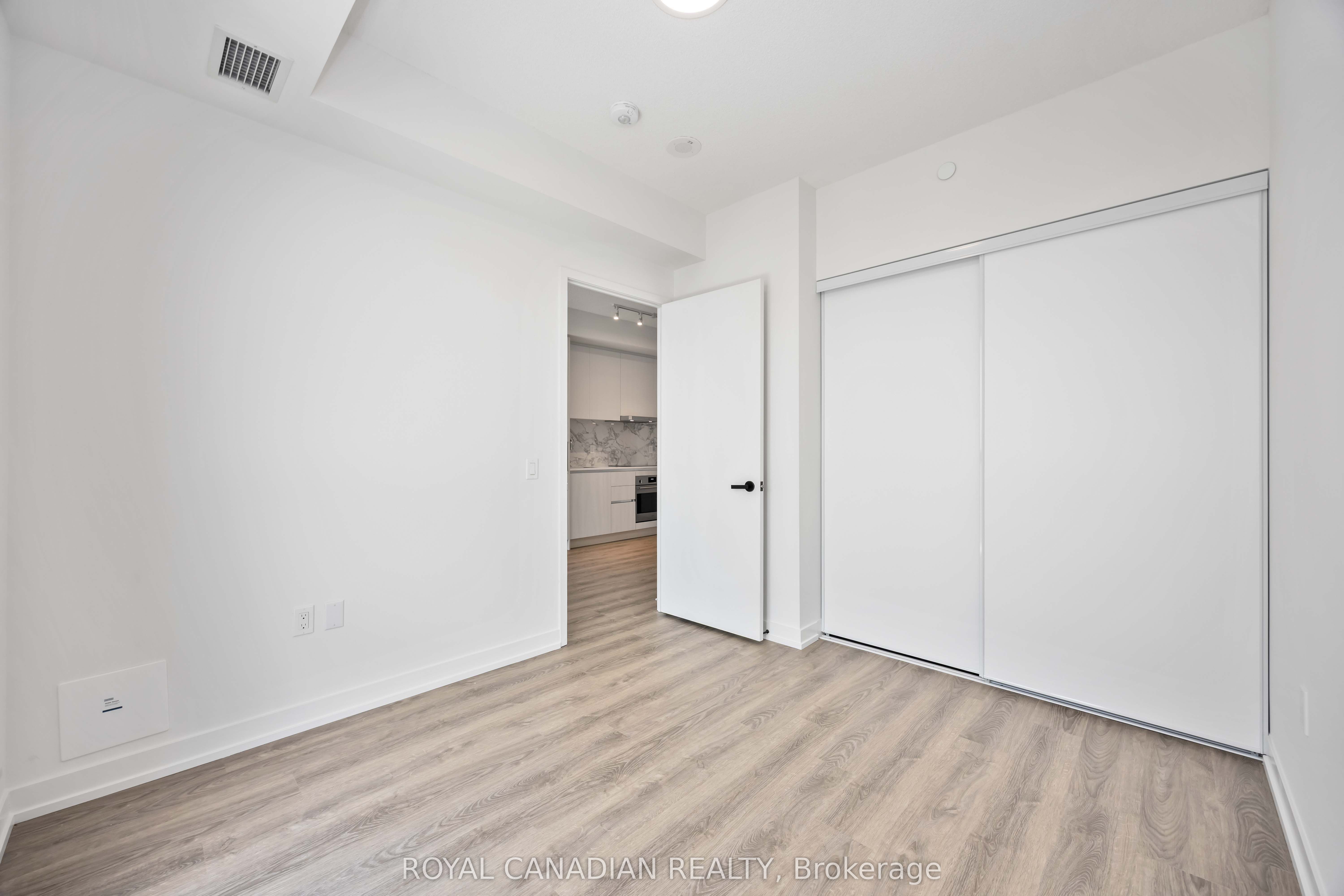 #5007 - 195 Commerce Street Property Photo 22