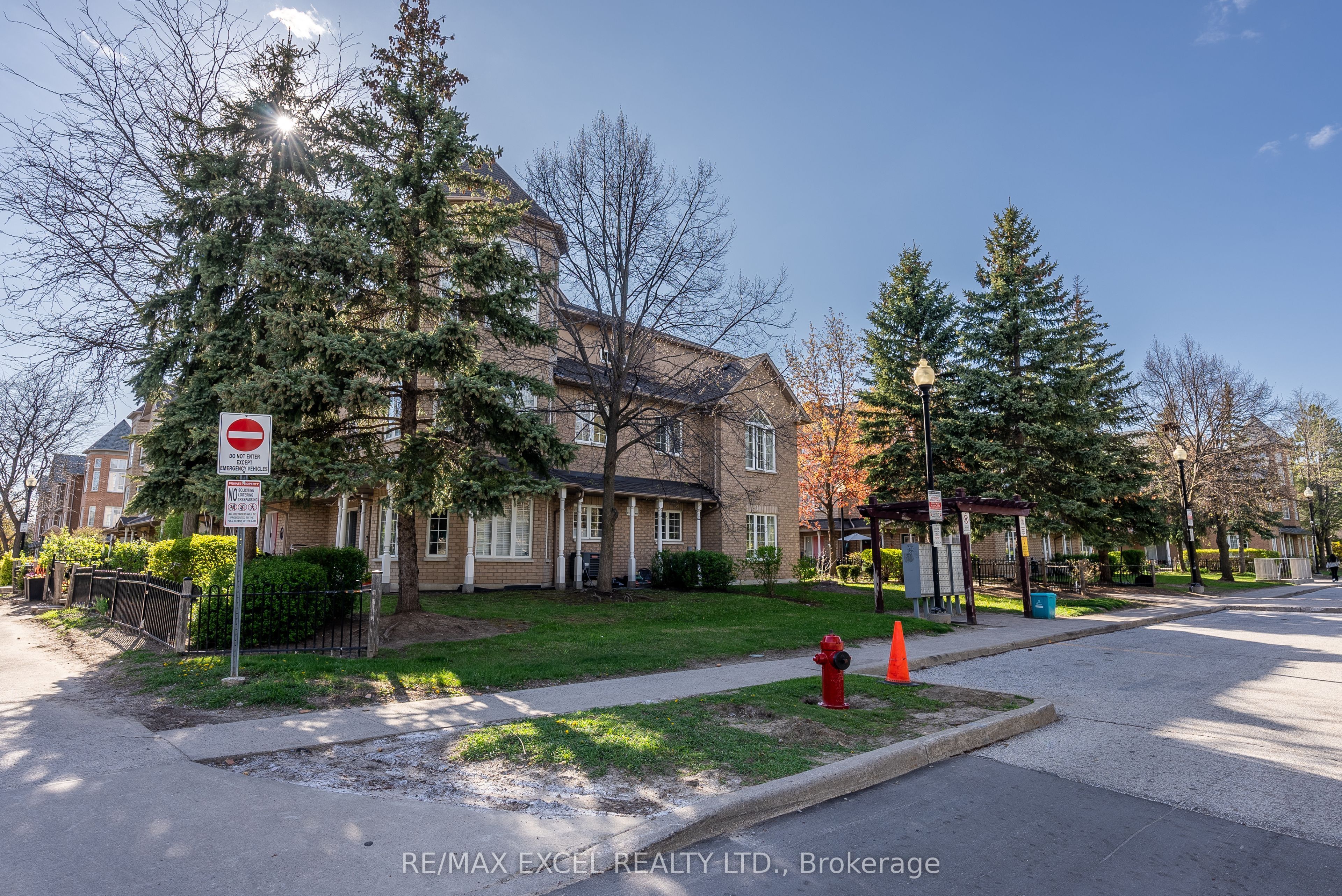 23 St Moritz Way Property Photo 2