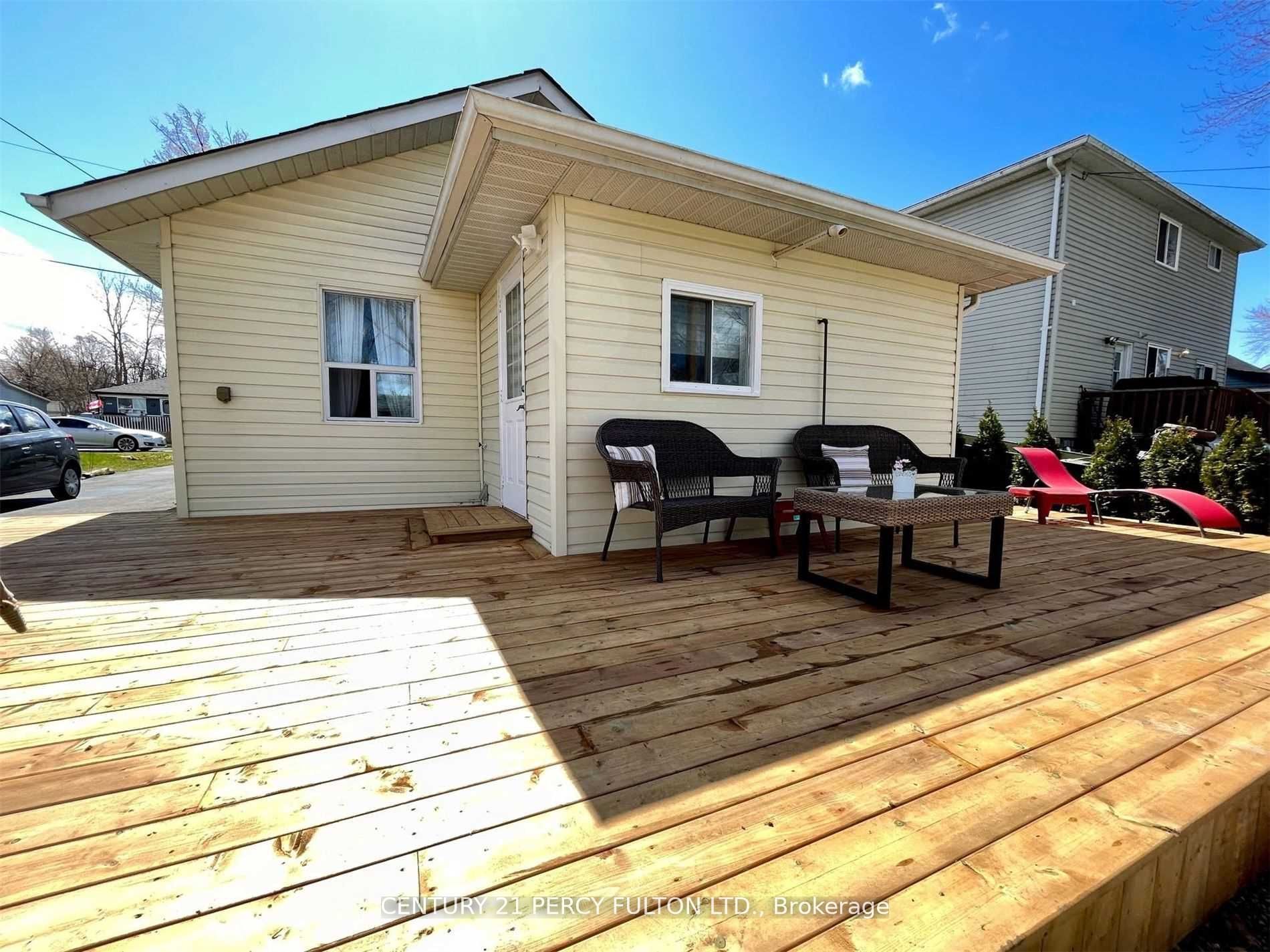 190 Beach Rd Property Photo 15