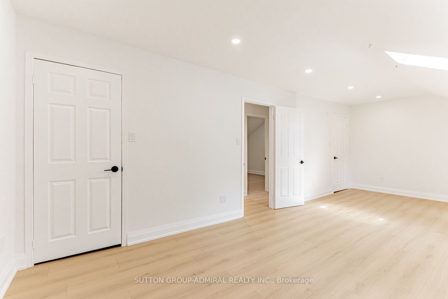 #2 - 457 D'arcy Street Property Photo 18