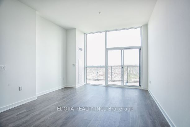75 Oneida Cres Property Photo 4