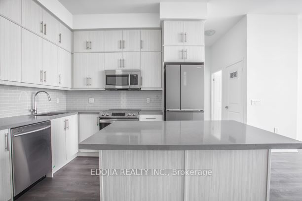 75 Oneida Cres Property Photo 8