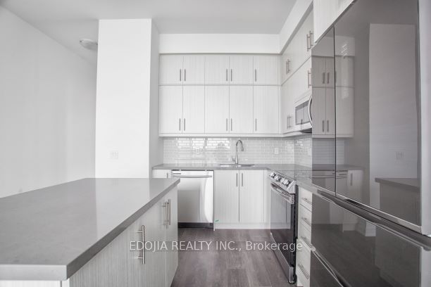 75 Oneida Cres Property Photo 9
