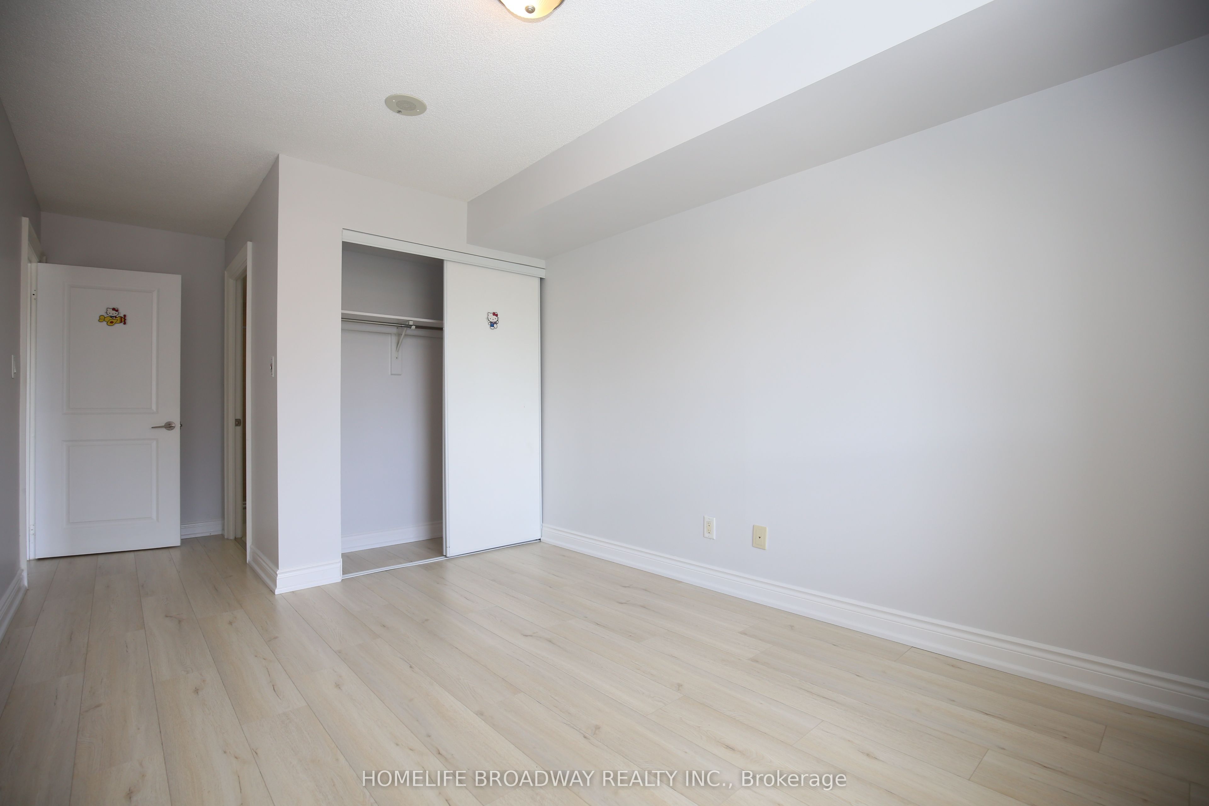 88 Times Ave Property Photo 11