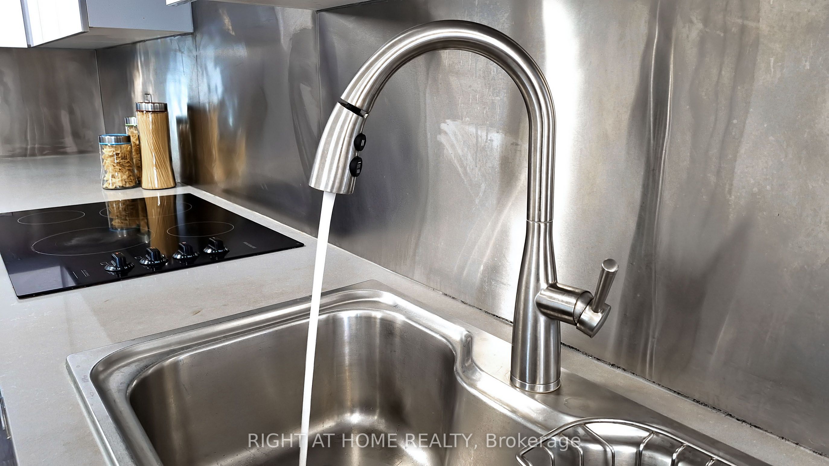 1 Ray Street Property Photo 15