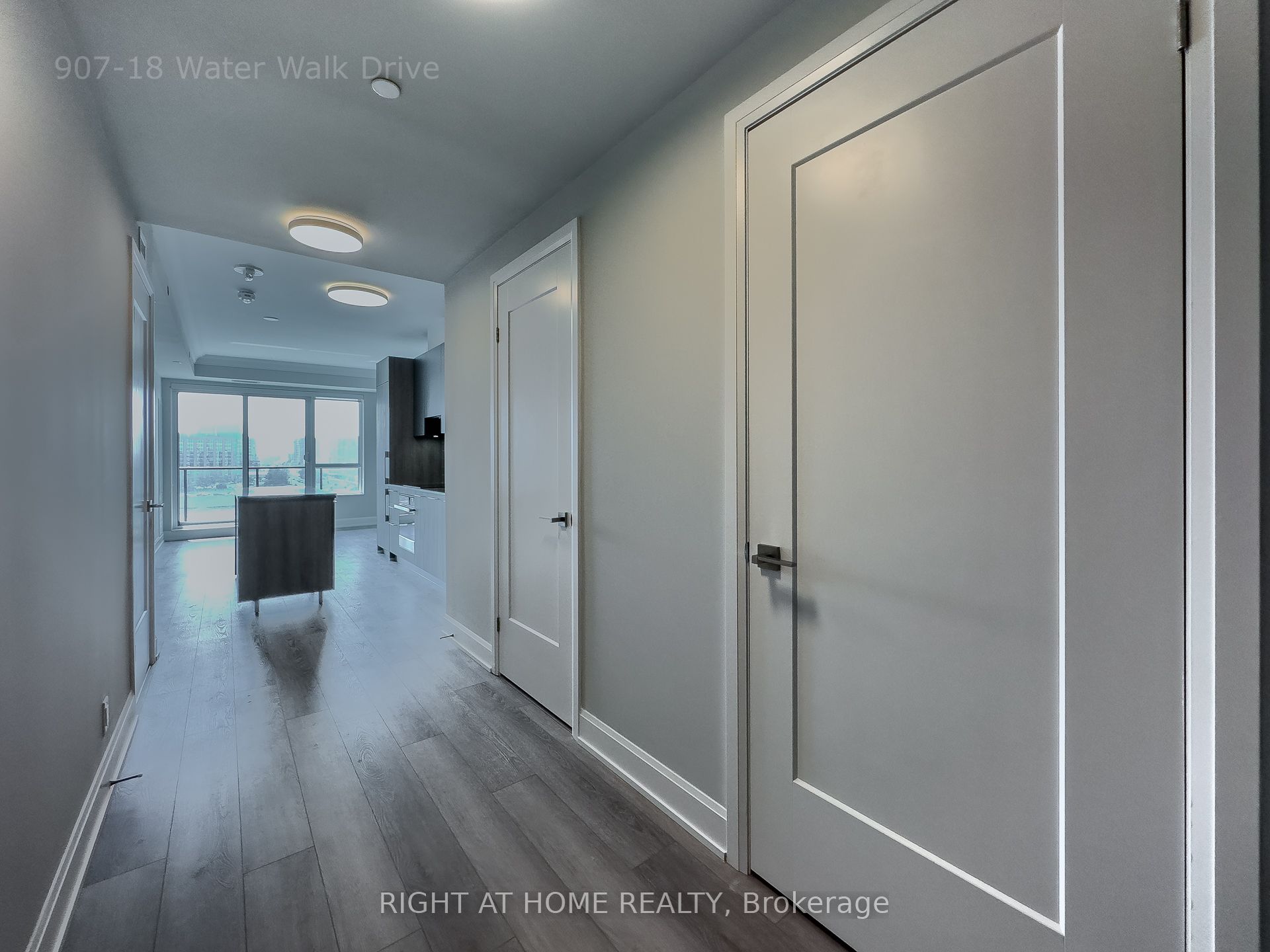 #907 - 18 Water Walk Drive Property Photo 17