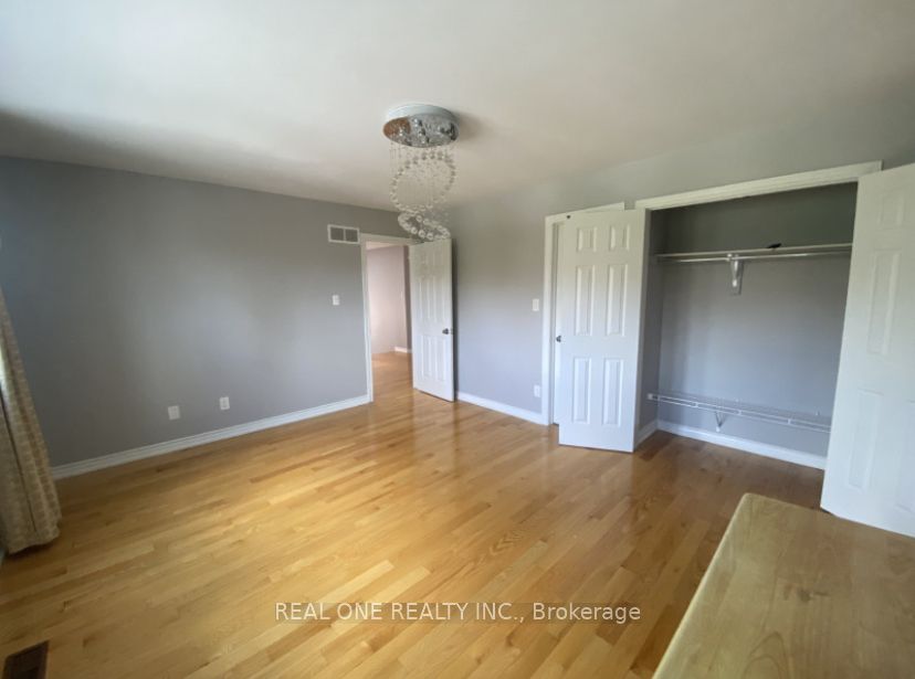 153 Yorkland St Property Photo 2