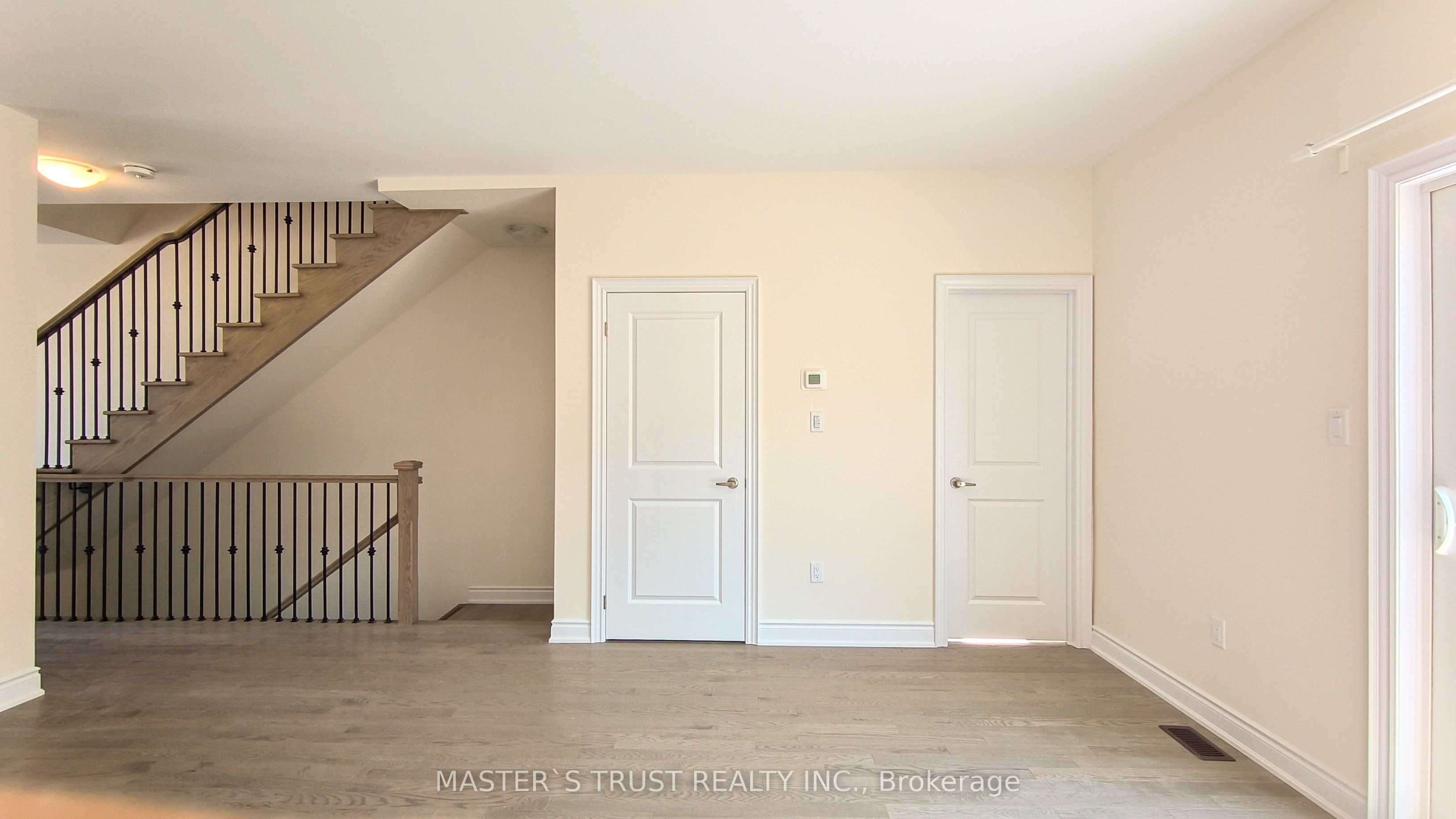 45 Elgin Court Property Photo 4