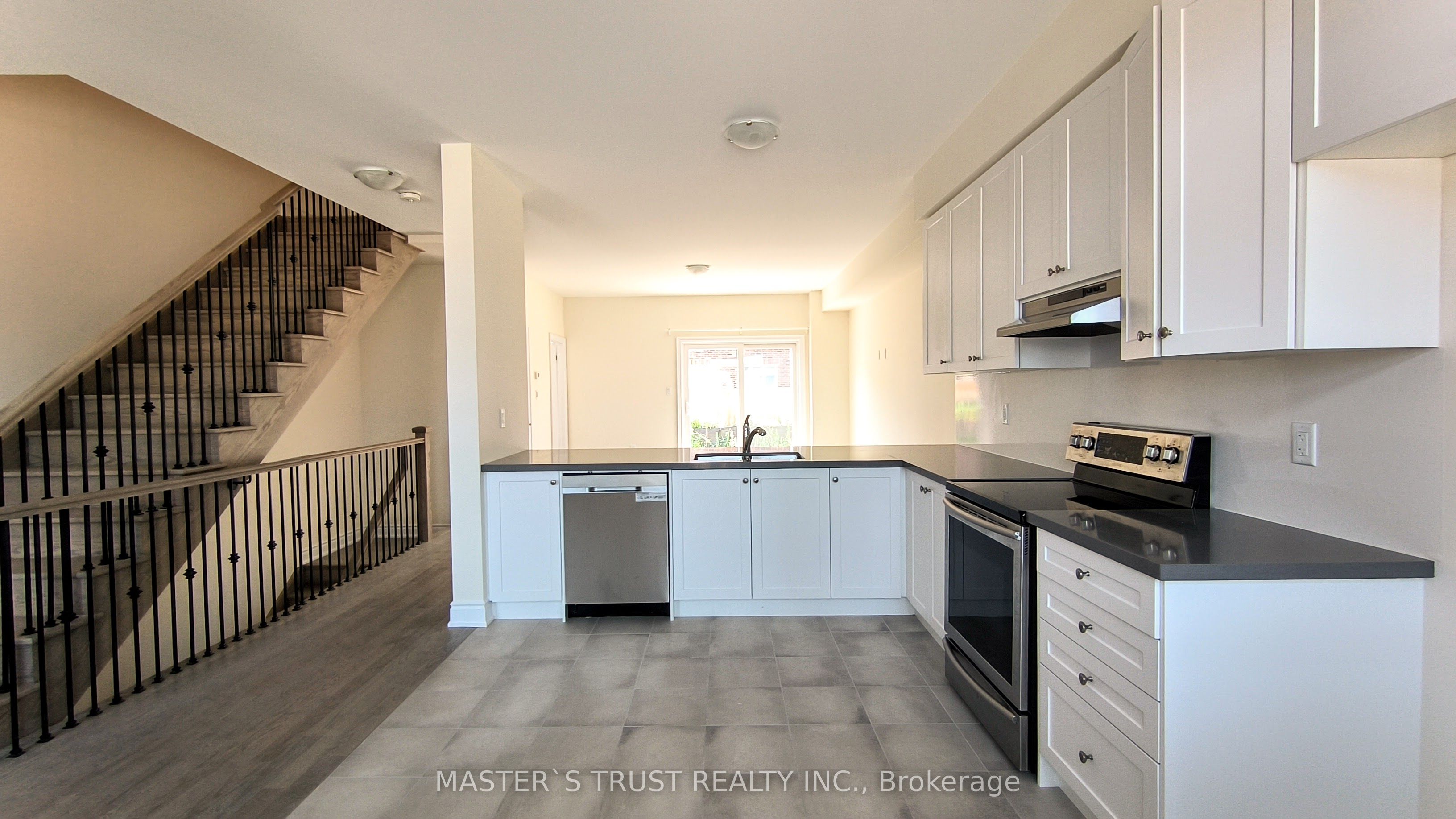 45 Elgin Court Property Photo 8