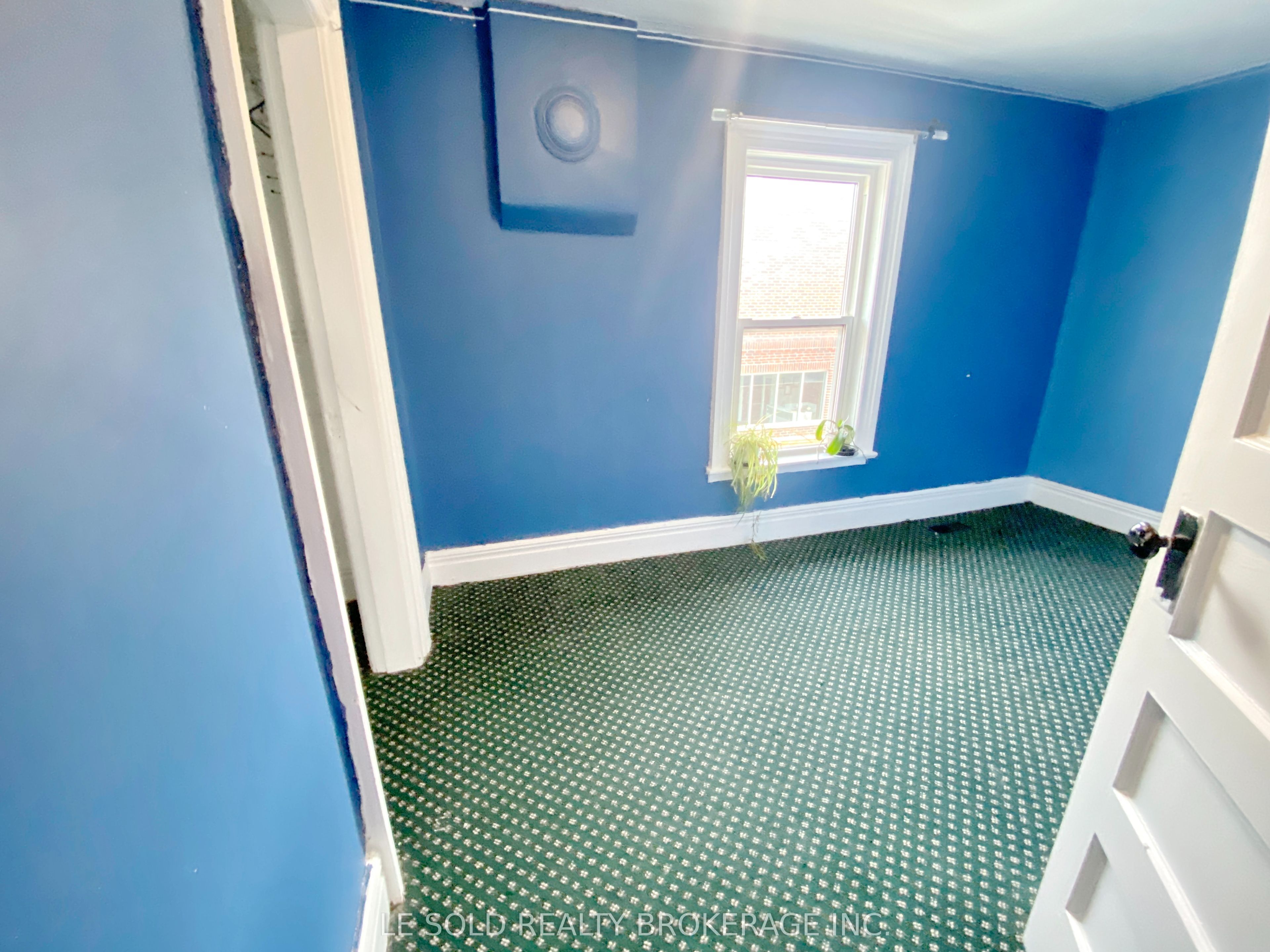 438 Osborne Street Property Photo 19