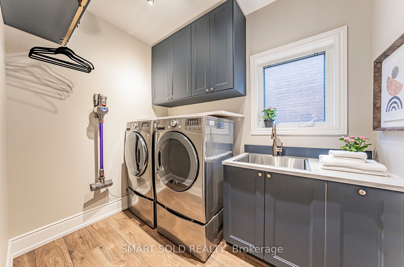 146 Larratt Lane Property Photo 16