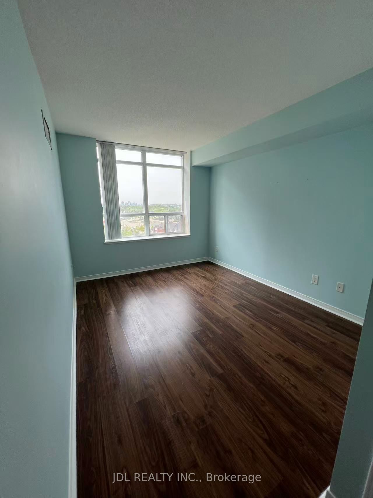 75 King William Cres Property Photo 10