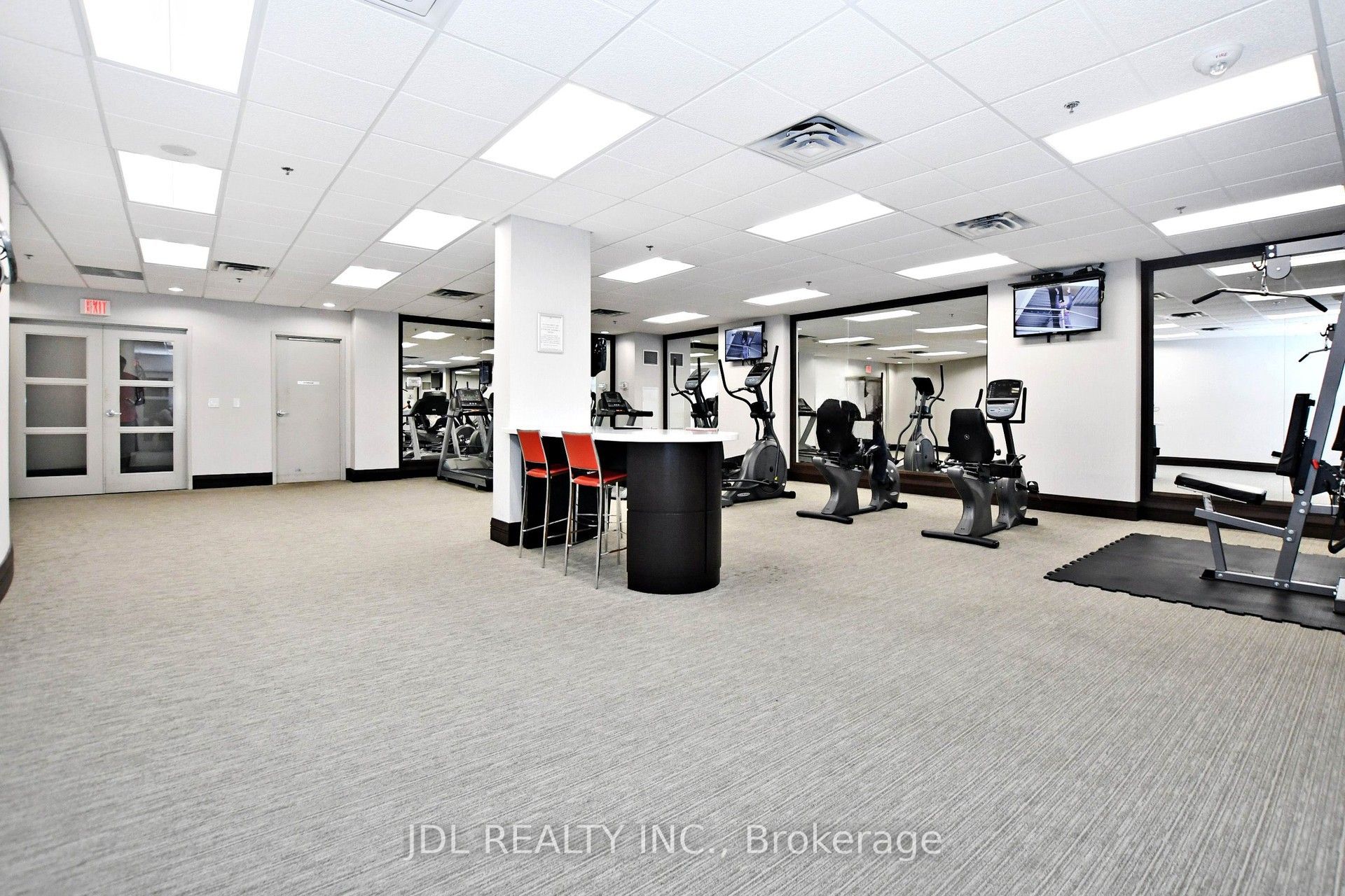 75 King William Cres Property Photo 19