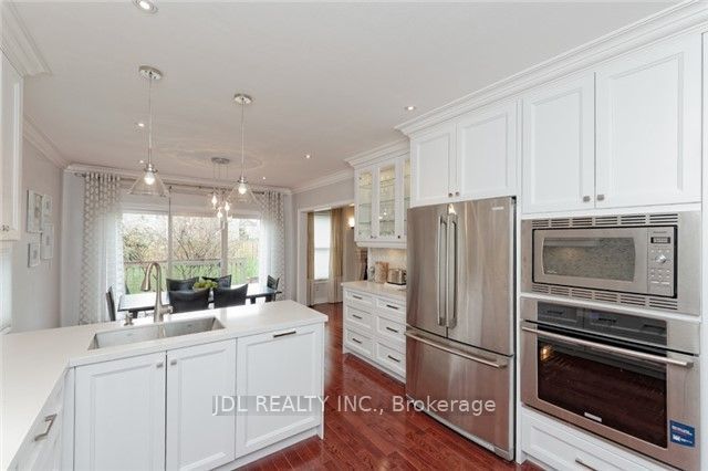 22 Hillholm Boulevard Property Photo 5