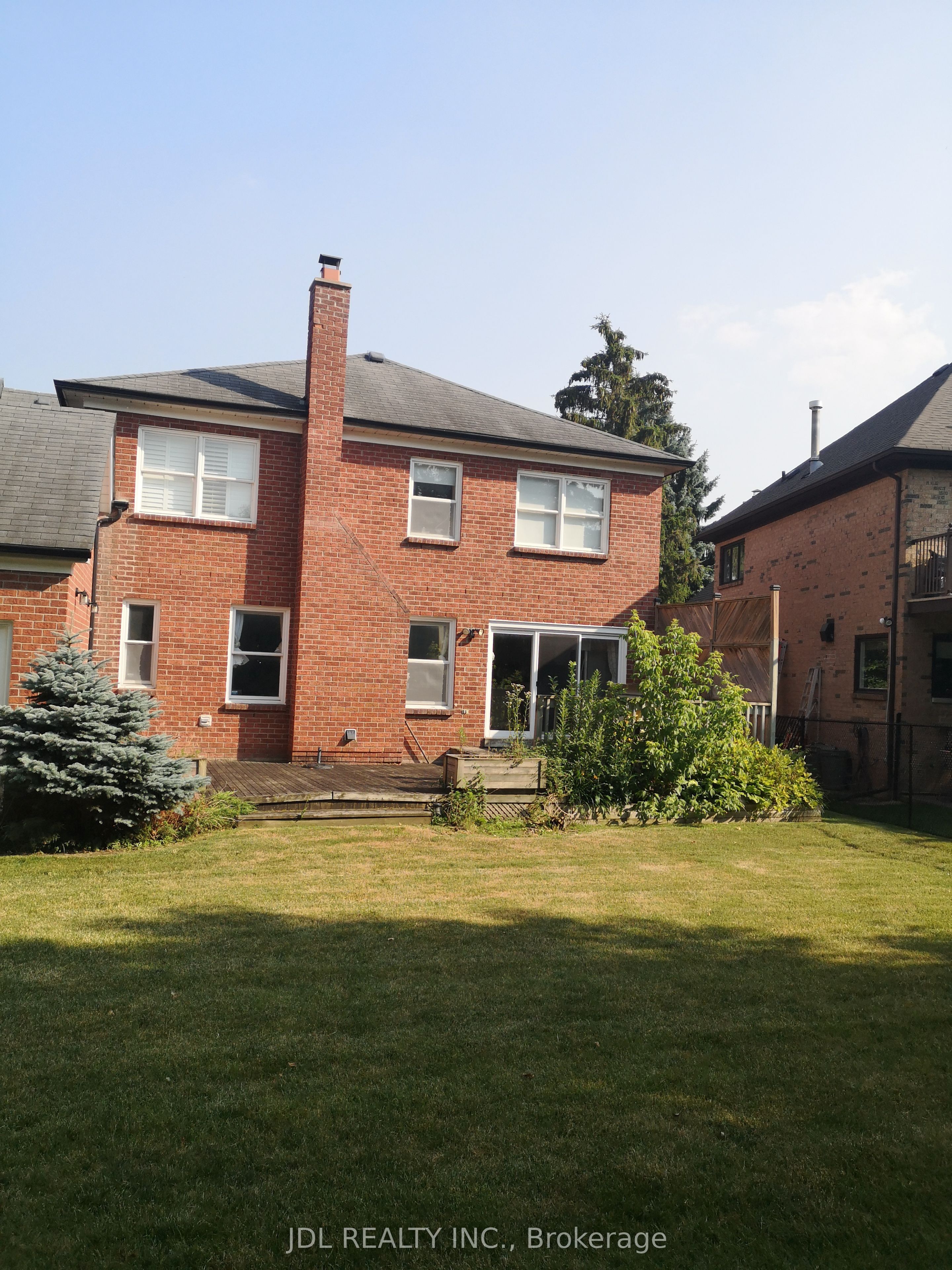 22 Hillholm Boulevard Property Photo 26