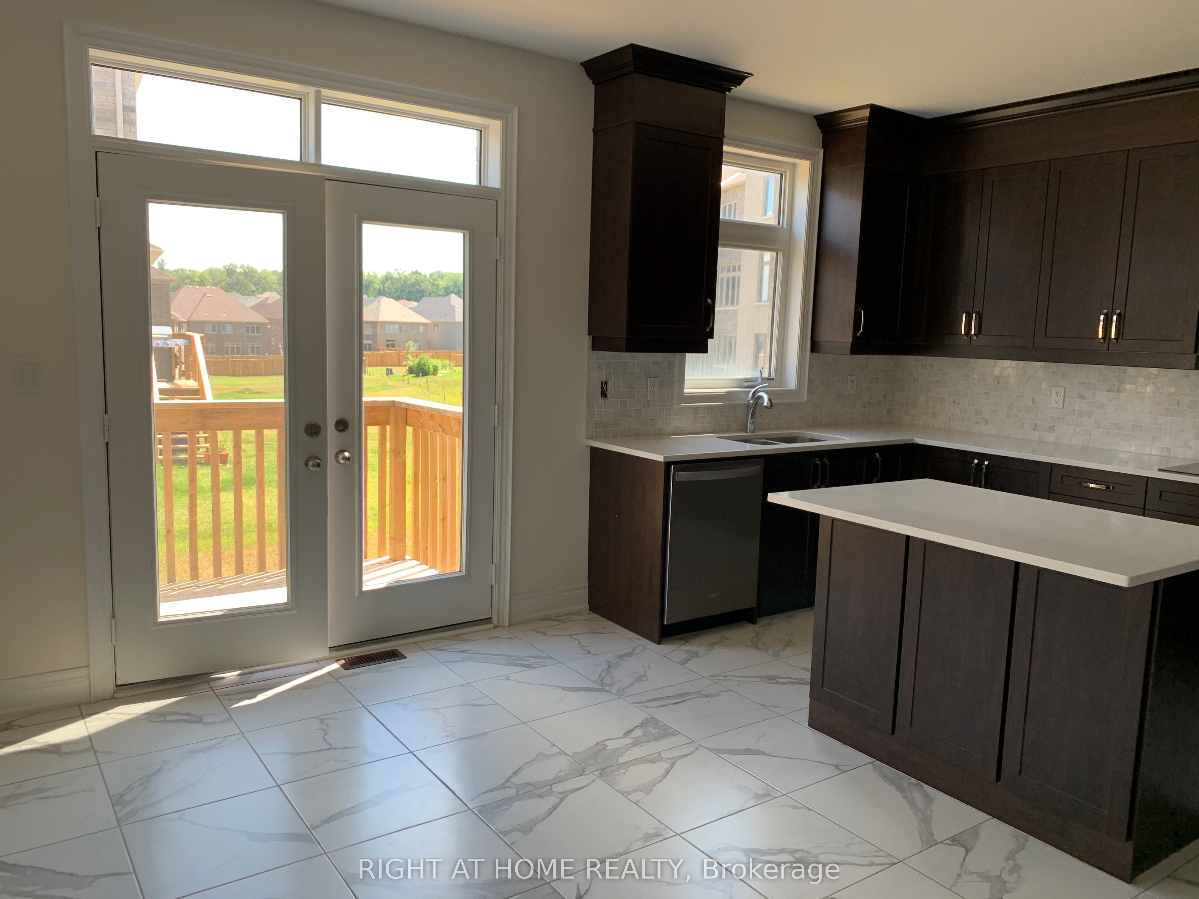 35 Prunella Cres Property Photo 5
