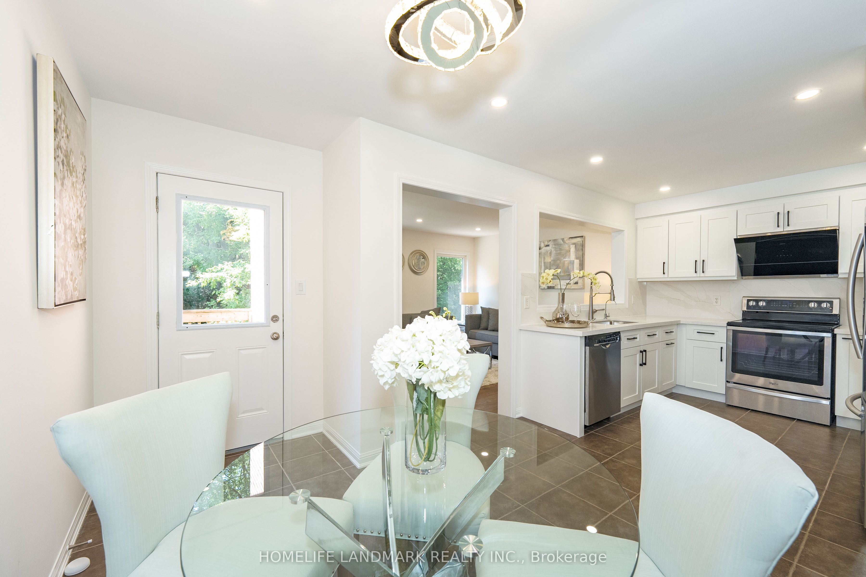 139 Dougherty Cres Property Photo 14