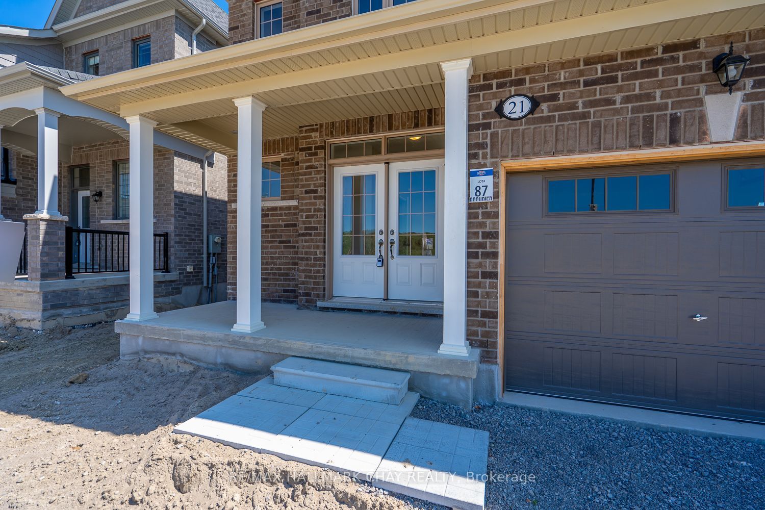 21 Fenn Crescent Property Photo 4