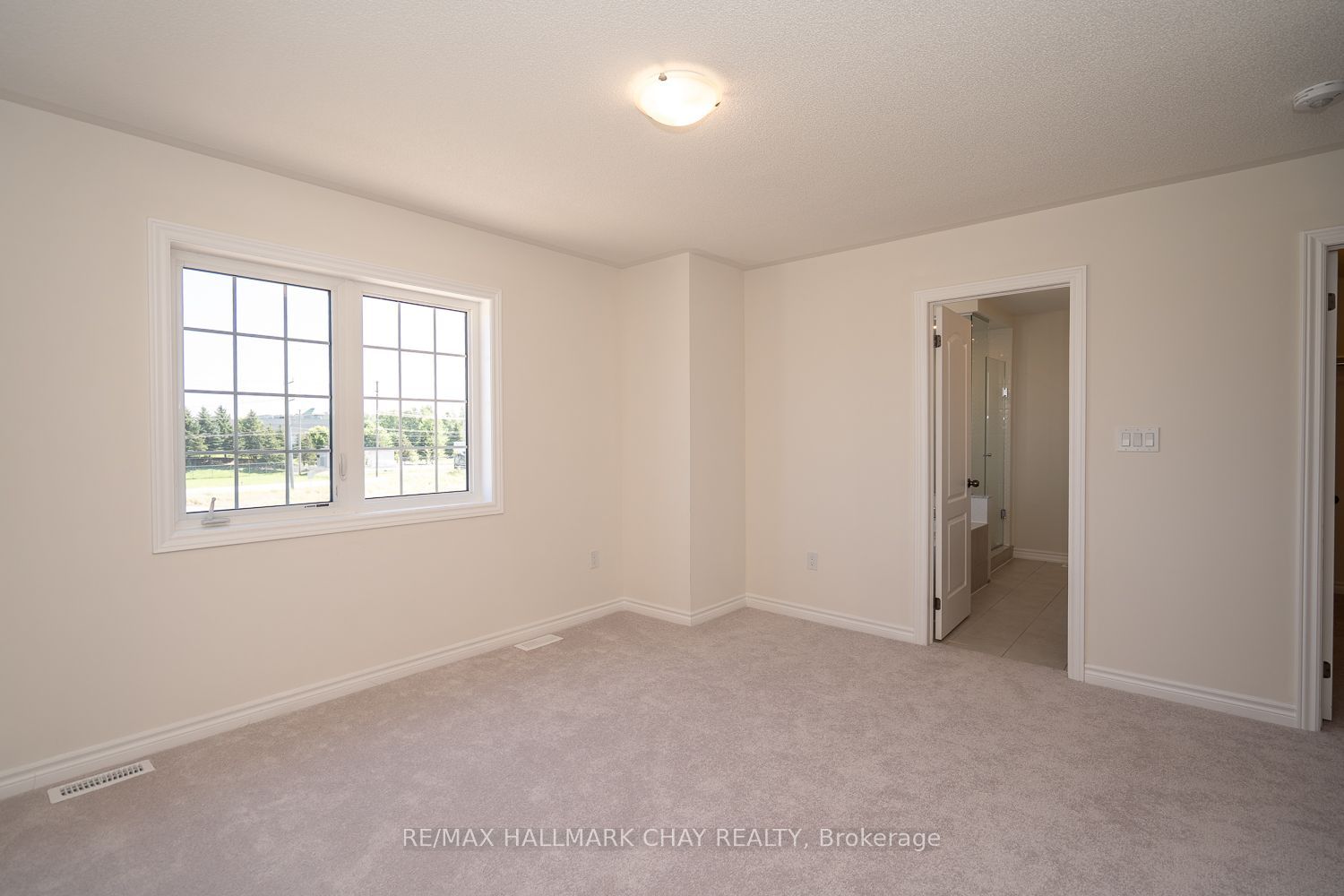 21 Fenn Crescent Property Photo 13