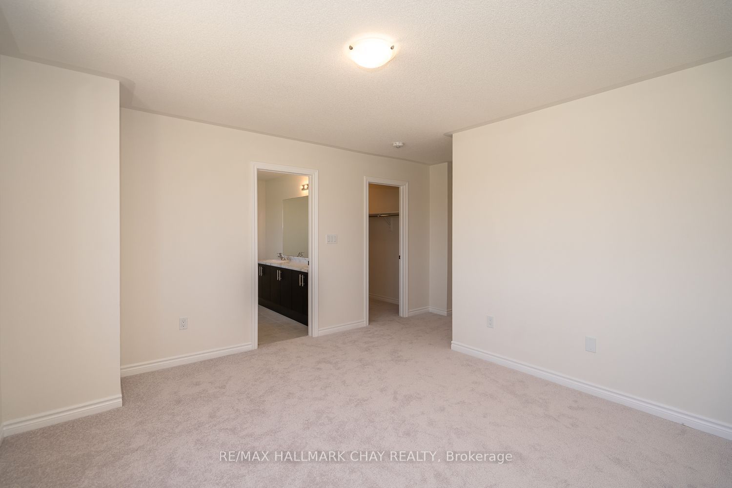 21 Fenn Crescent Property Photo 14