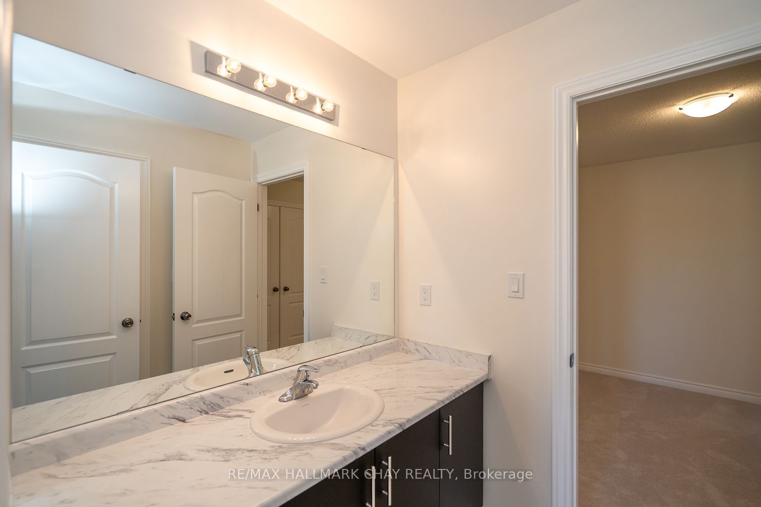 21 Fenn Crescent Property Photo 20