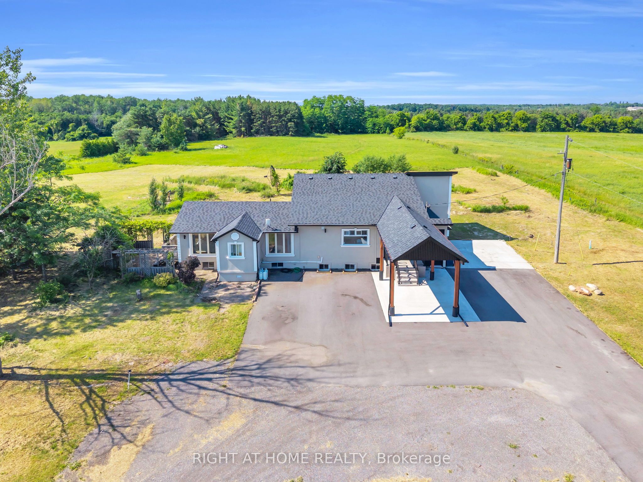 3498 Boag Road Property Photo 2