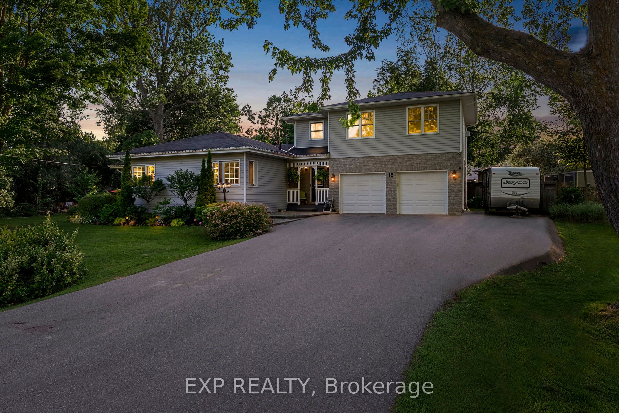 12 Golfview Cres Property Photo 1