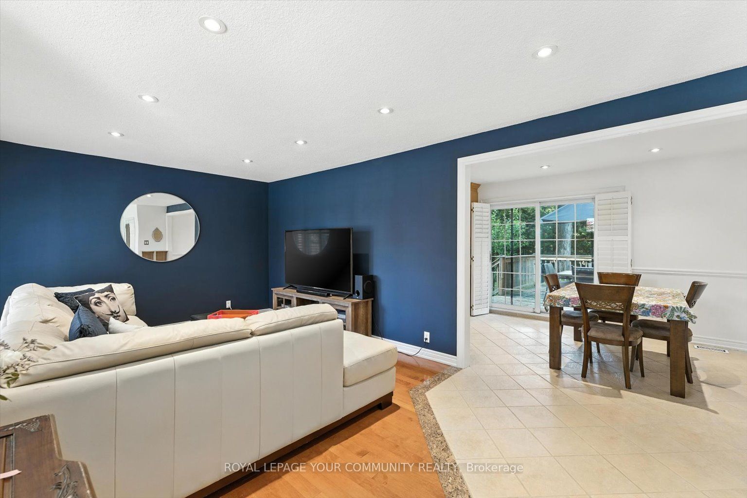 19 Weller Crescent Property Photo 8