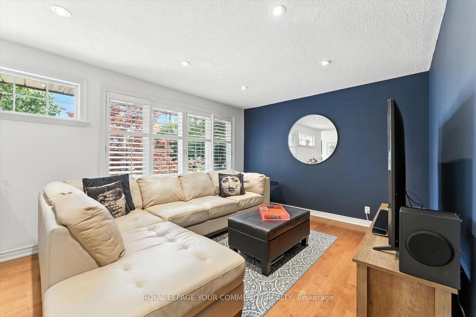 19 Weller Crescent Property Photo 10