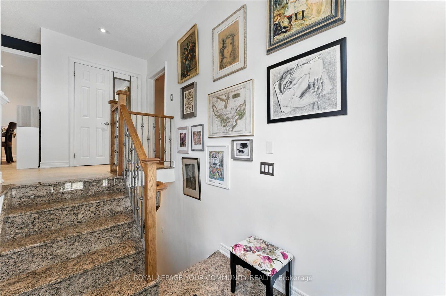 19 Weller Crescent Property Photo 25