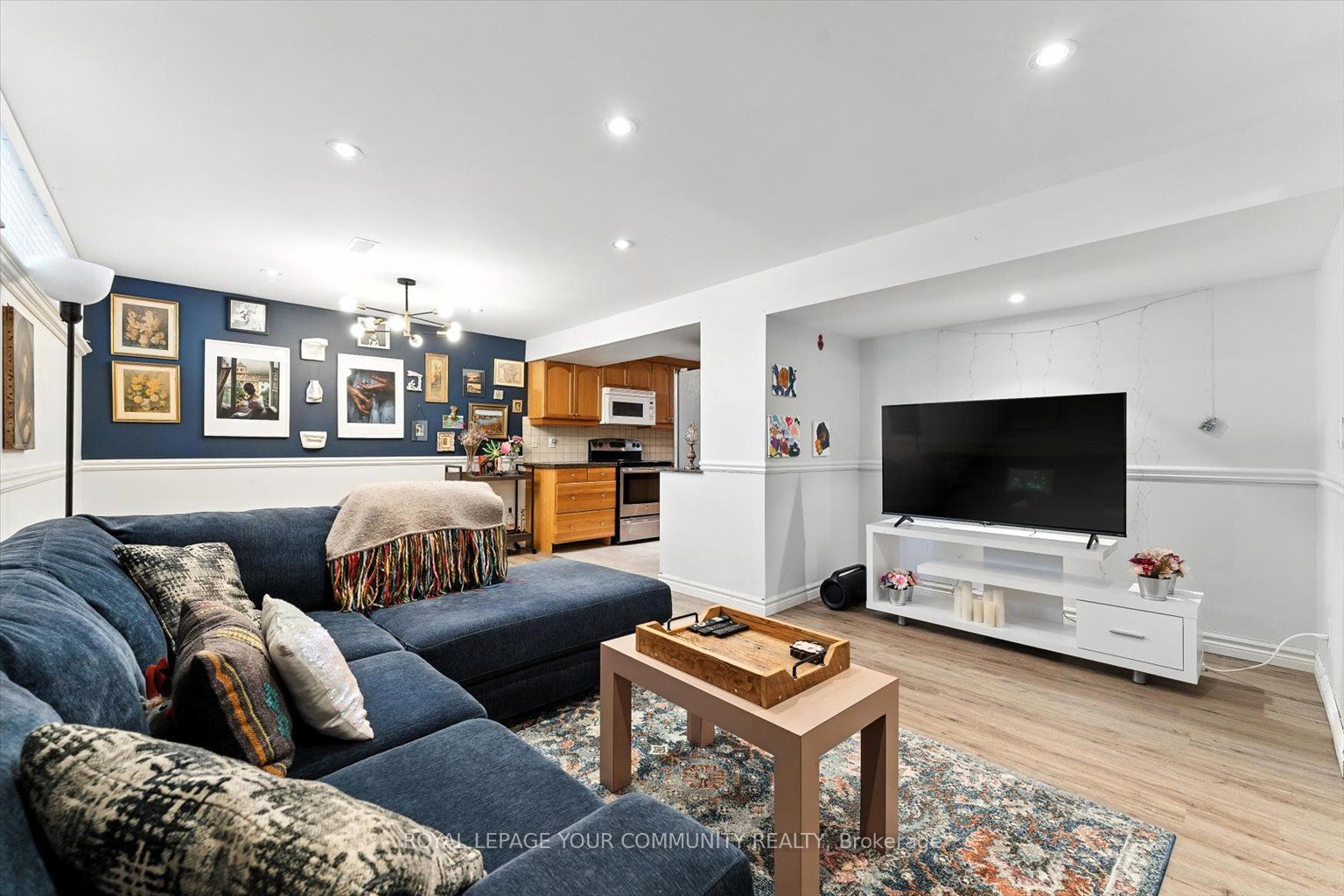 19 Weller Crescent Property Photo 28