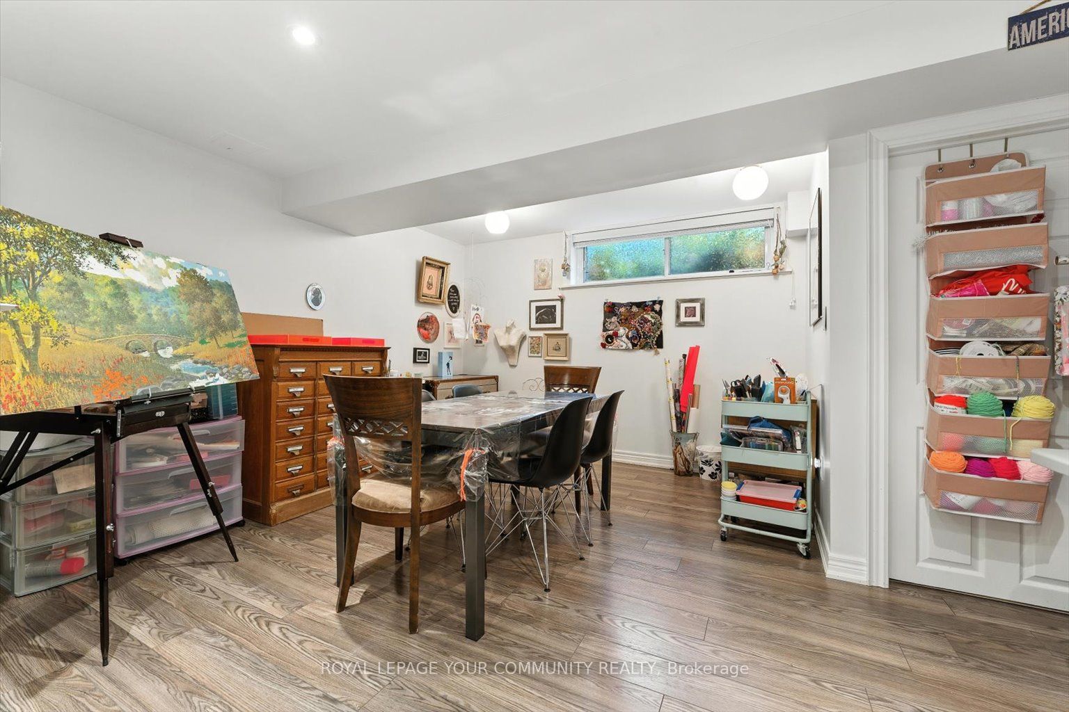 19 Weller Crescent Property Photo 35