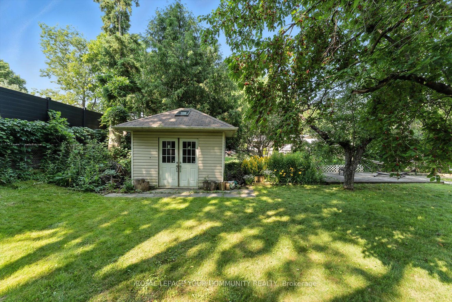 19 Weller Crescent Property Photo 48