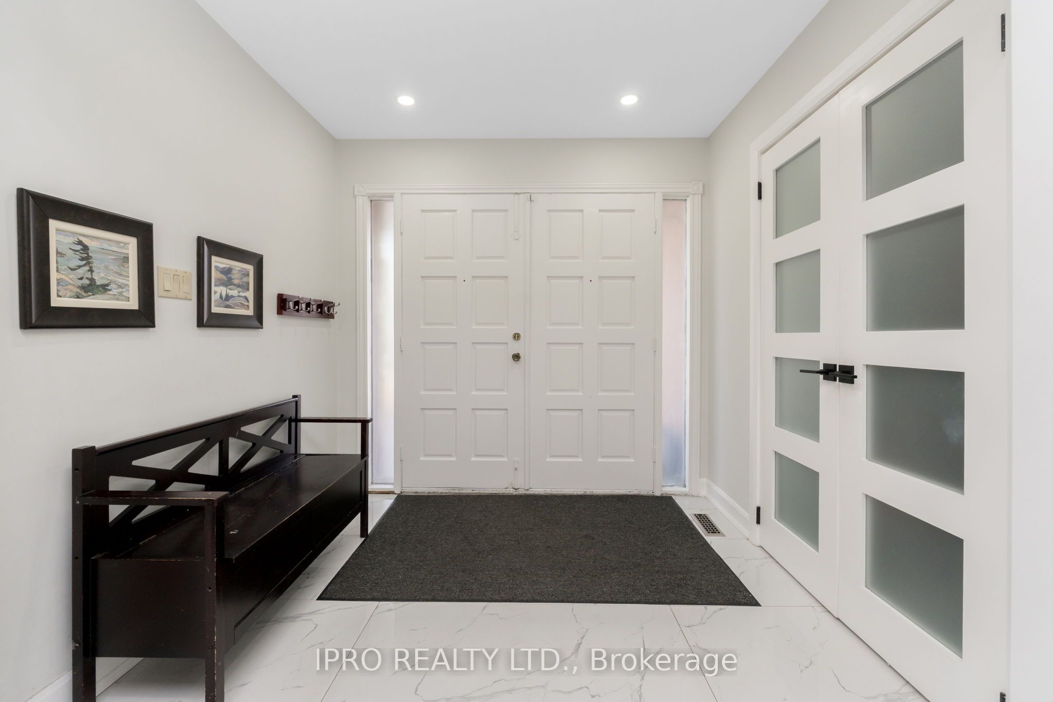 108 Zinnia Place Property Photo 3