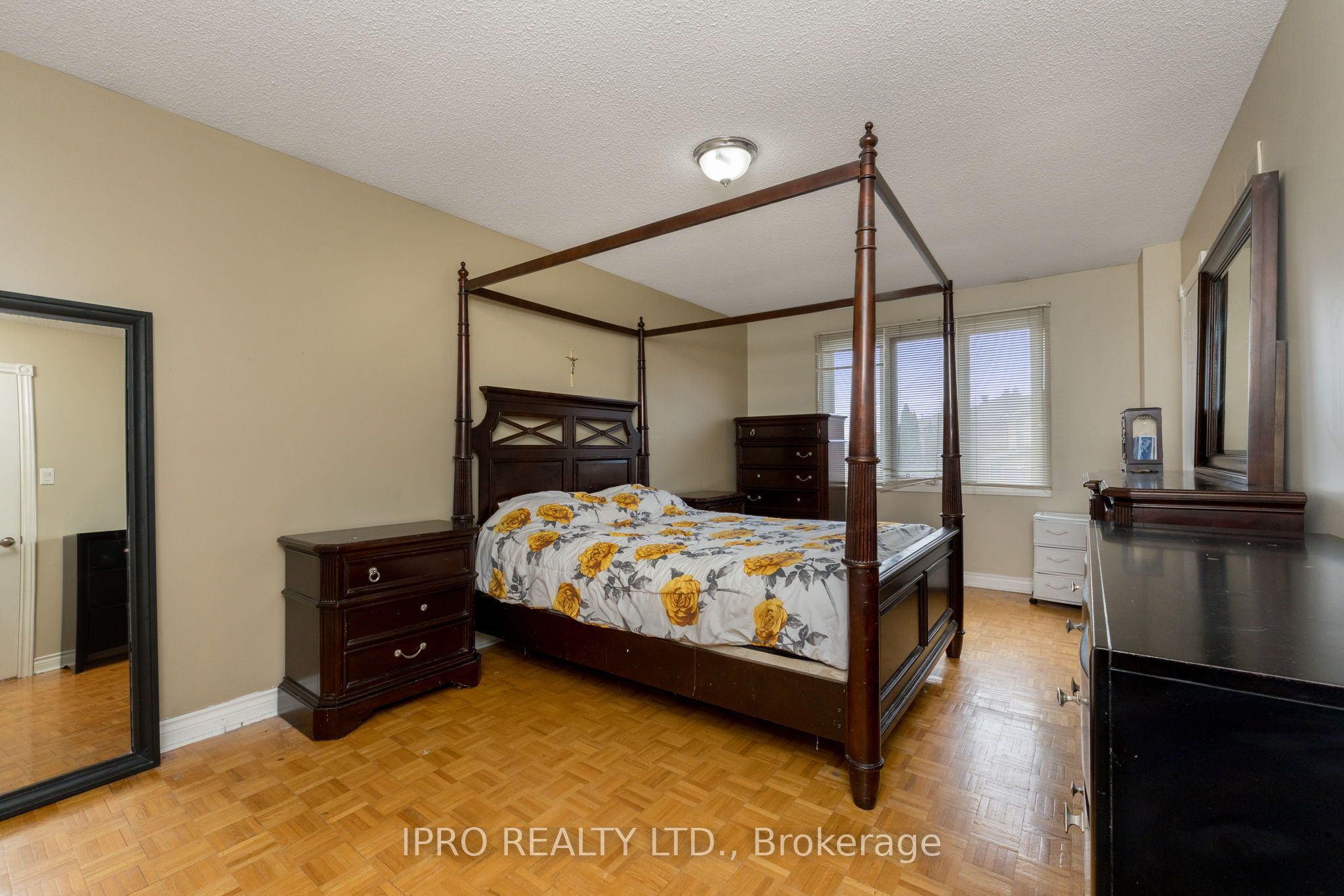 108 Zinnia Place Property Photo 25